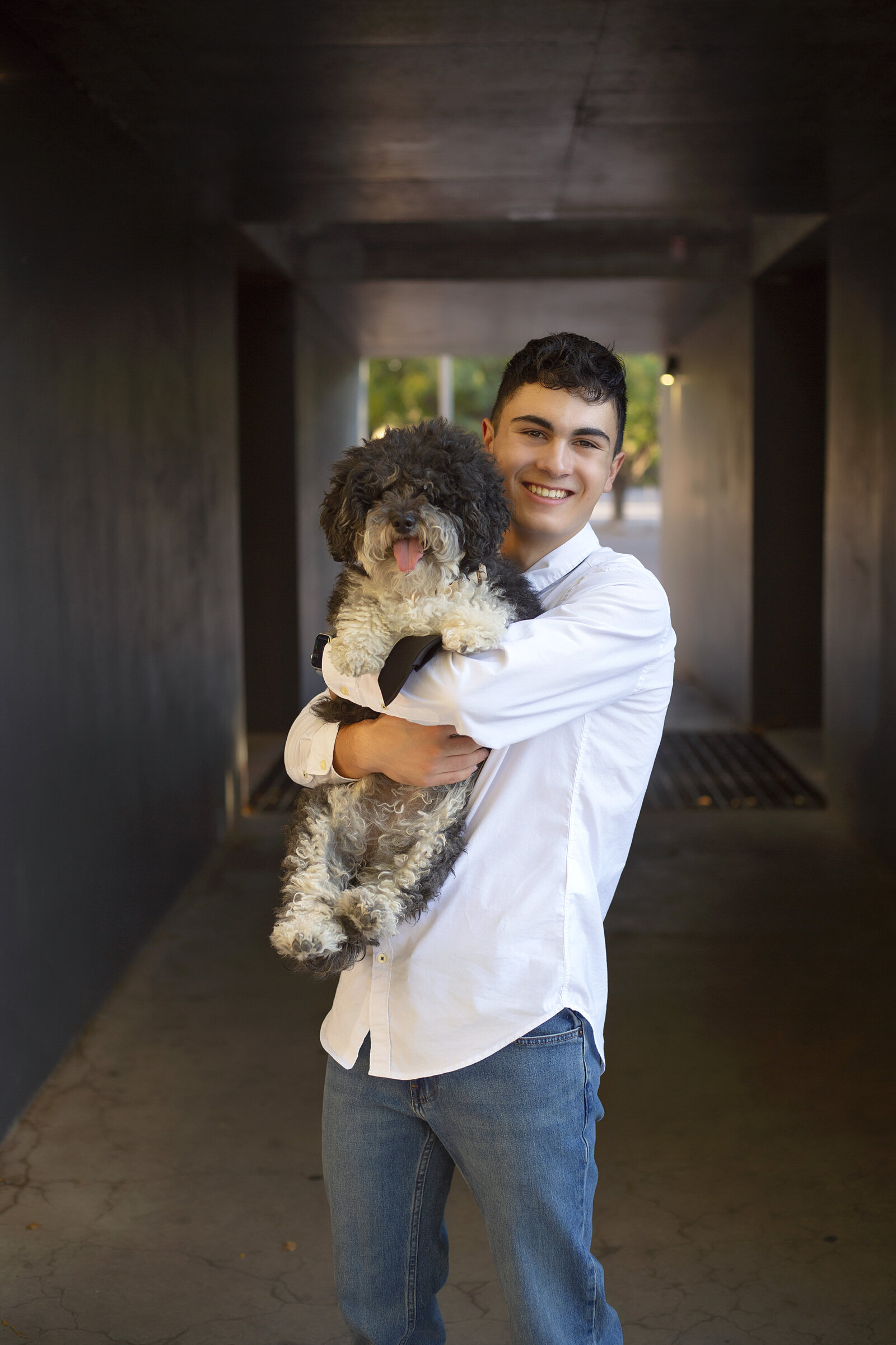 Senior-boy-session-with-his-dog