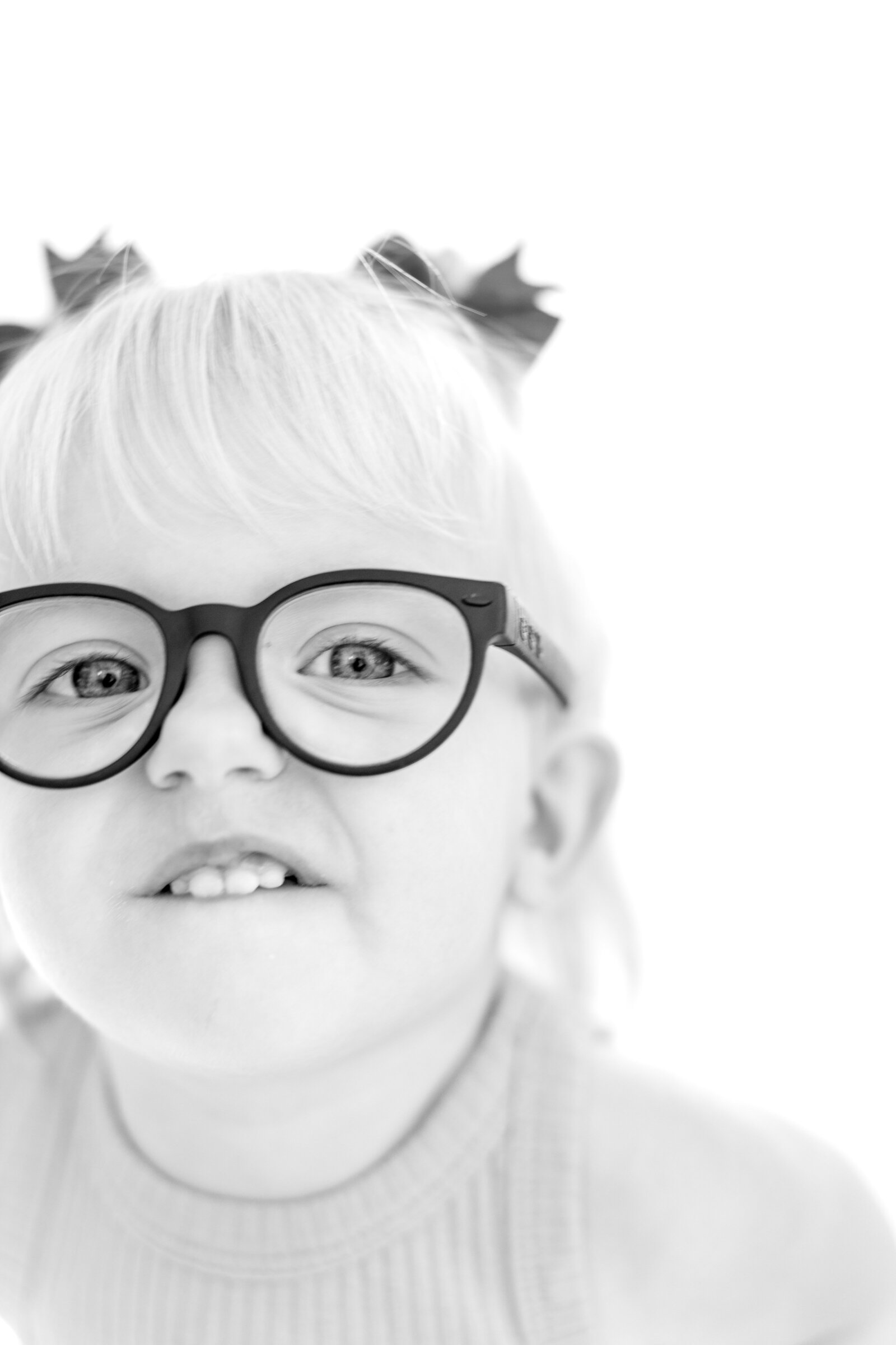 Lily Personality In Studio