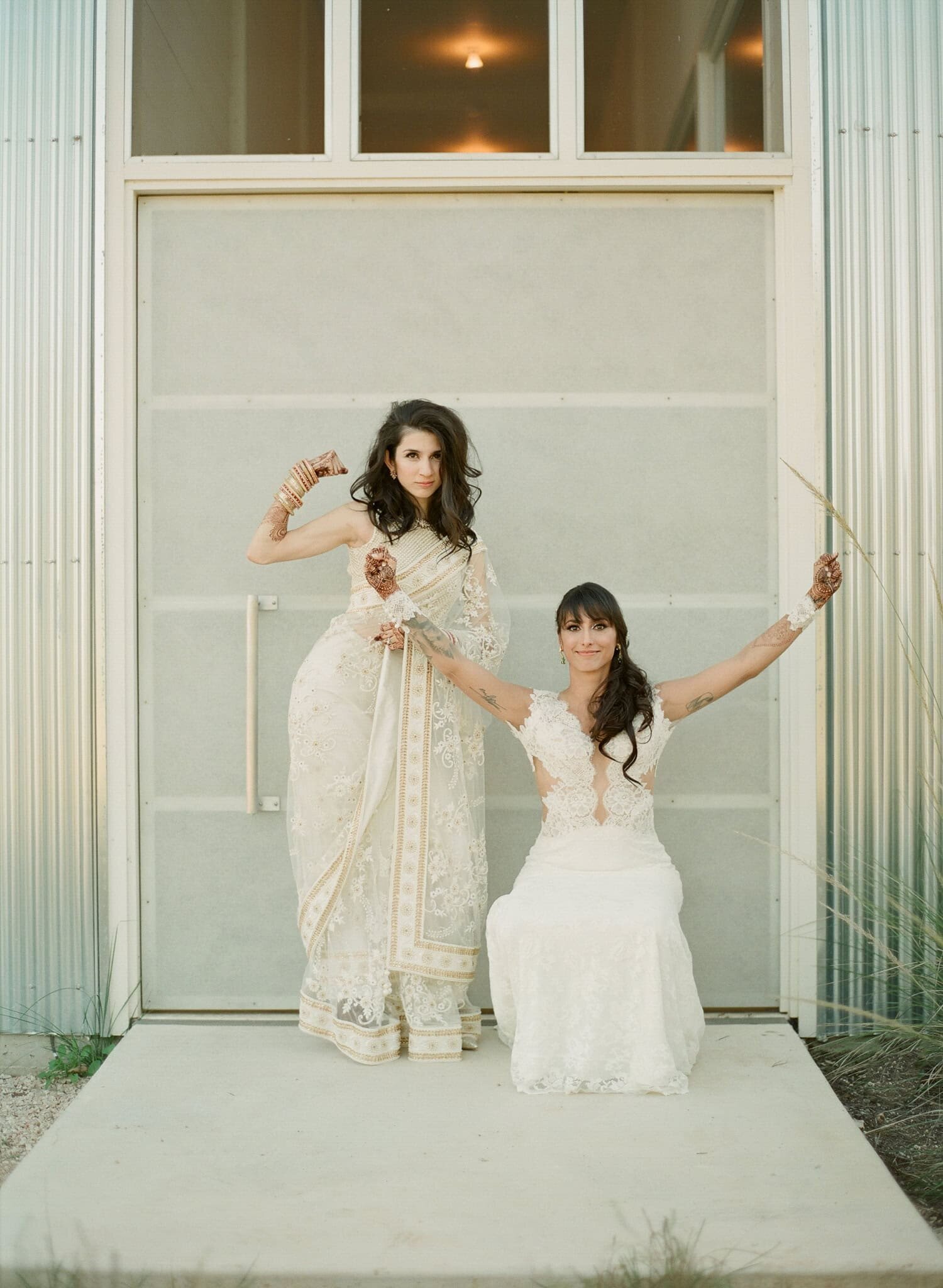 AUSTIN-MODERN-MONOCHROMATIC-INDIAN-WEDDING-00306