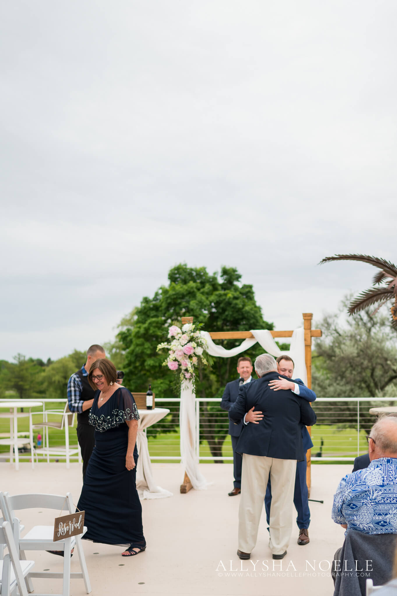 Wedding-at-River-Club-of-Mequon-553