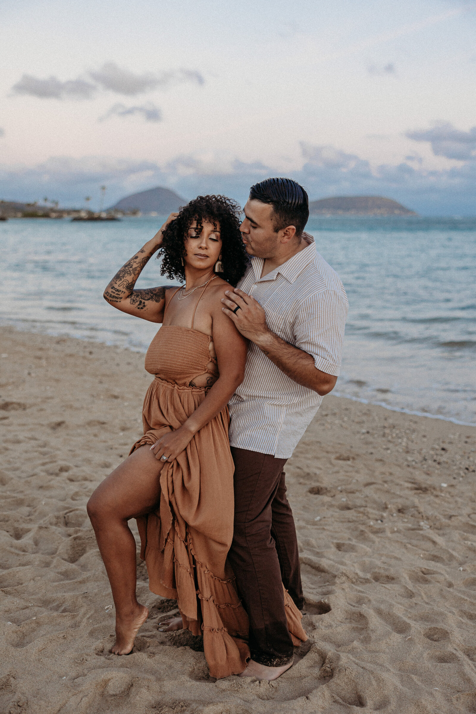 Kahala-Beach-Couples-Photos