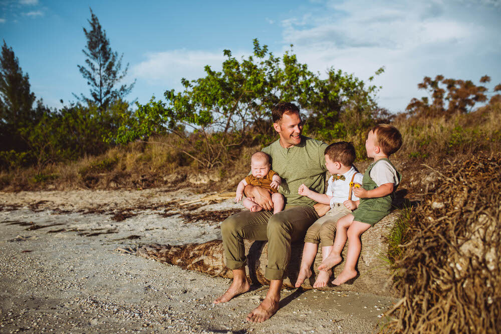 father-and-son-beach-photos