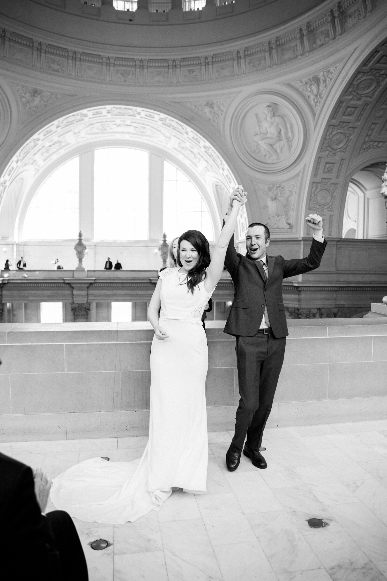 larissa-cleveland-wedding-photographer-san-francisco-city-hall-elopement-011