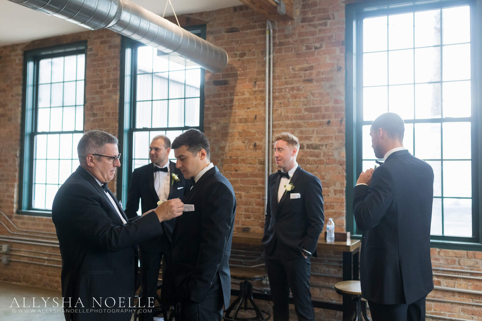 Wedding-at-The-Factory-on-Barclay-in-Milwaukee-0086