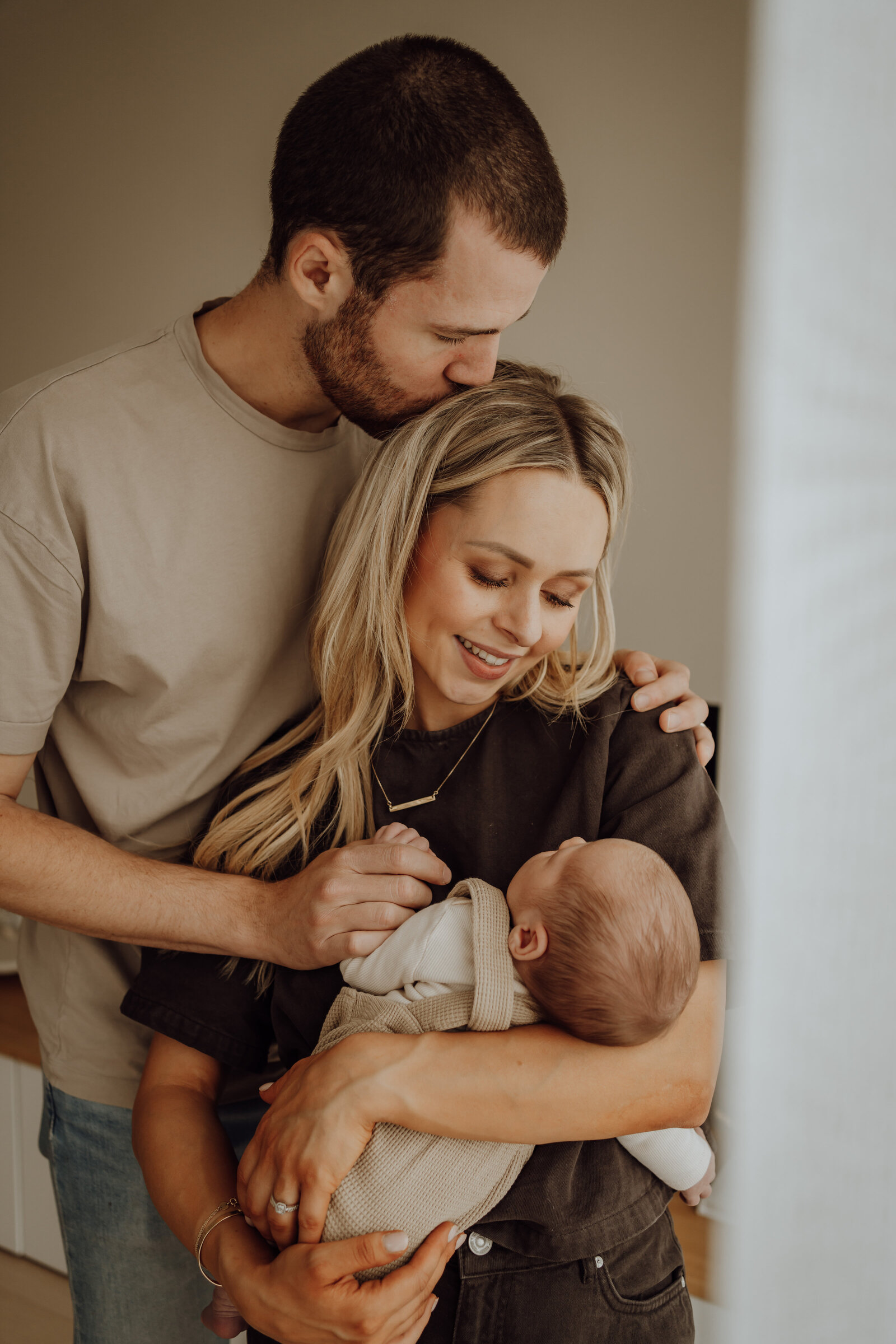 Newbornfotoshoot, newbornfotograaf, limburg, aan huis newbornfotoshoot