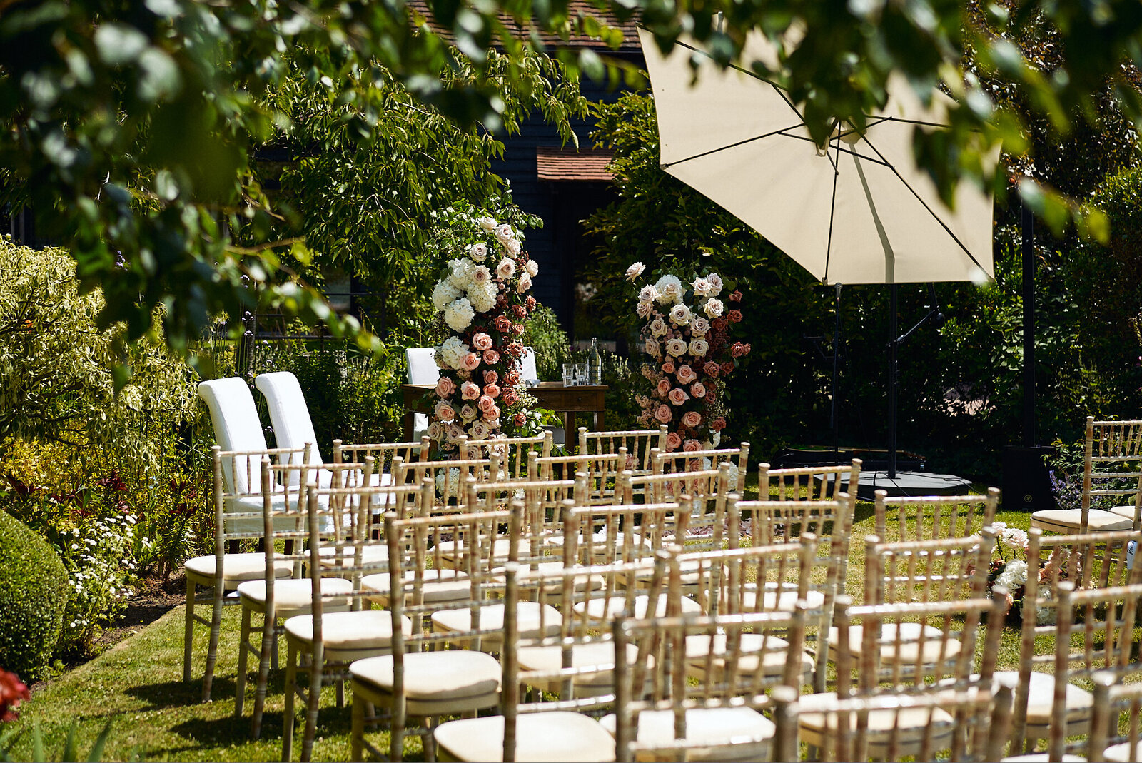 Alfriston Gardens real wedding (1)