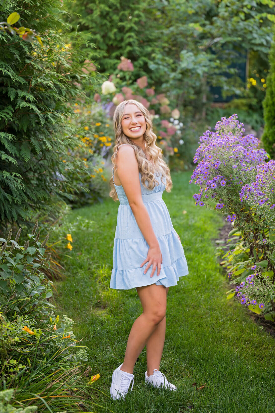 senior-photos-at-the-gardens-4