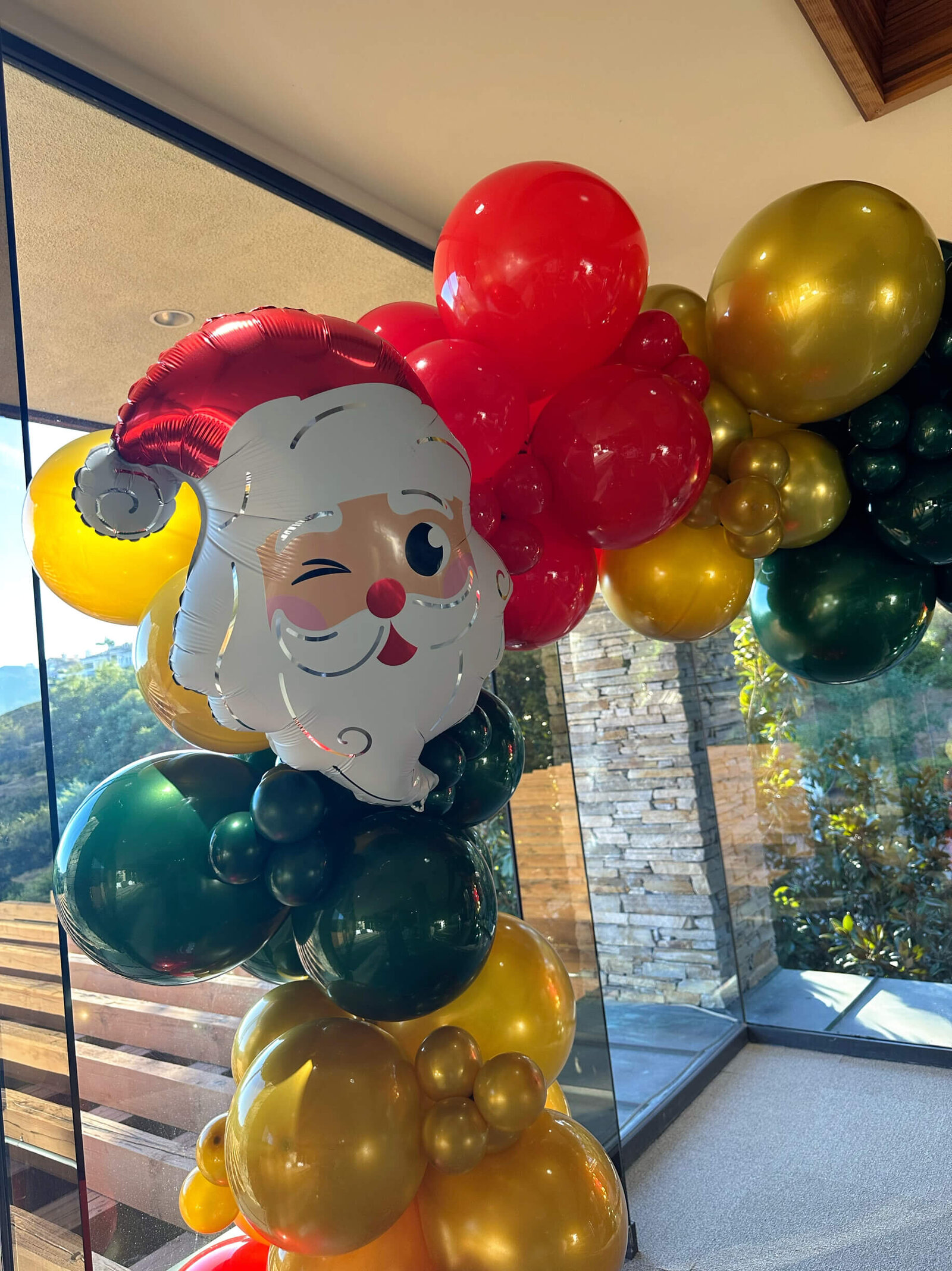 christmas balloon decoration for corporate events in orange county california