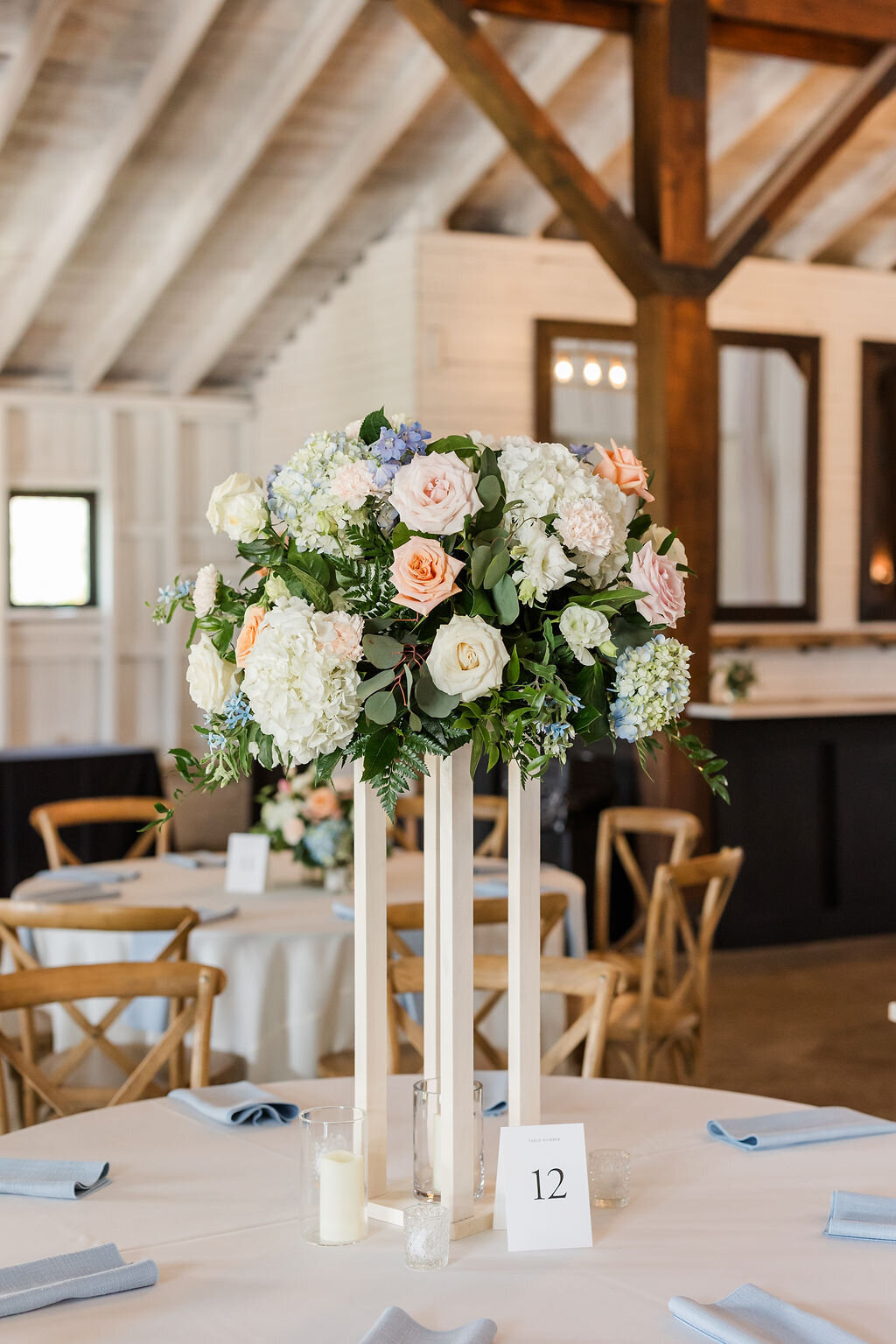 white willow florist centerpiece