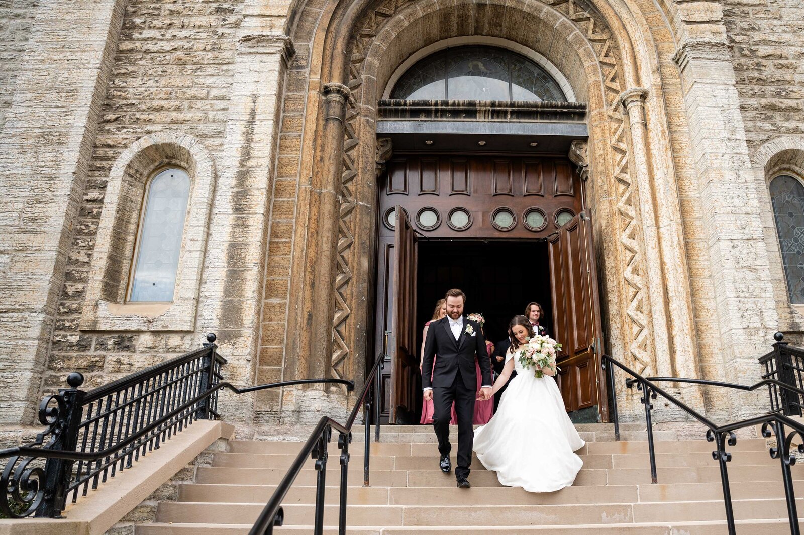 church-of-the-assumption-st-paul-mn-catholic-wedding-12
