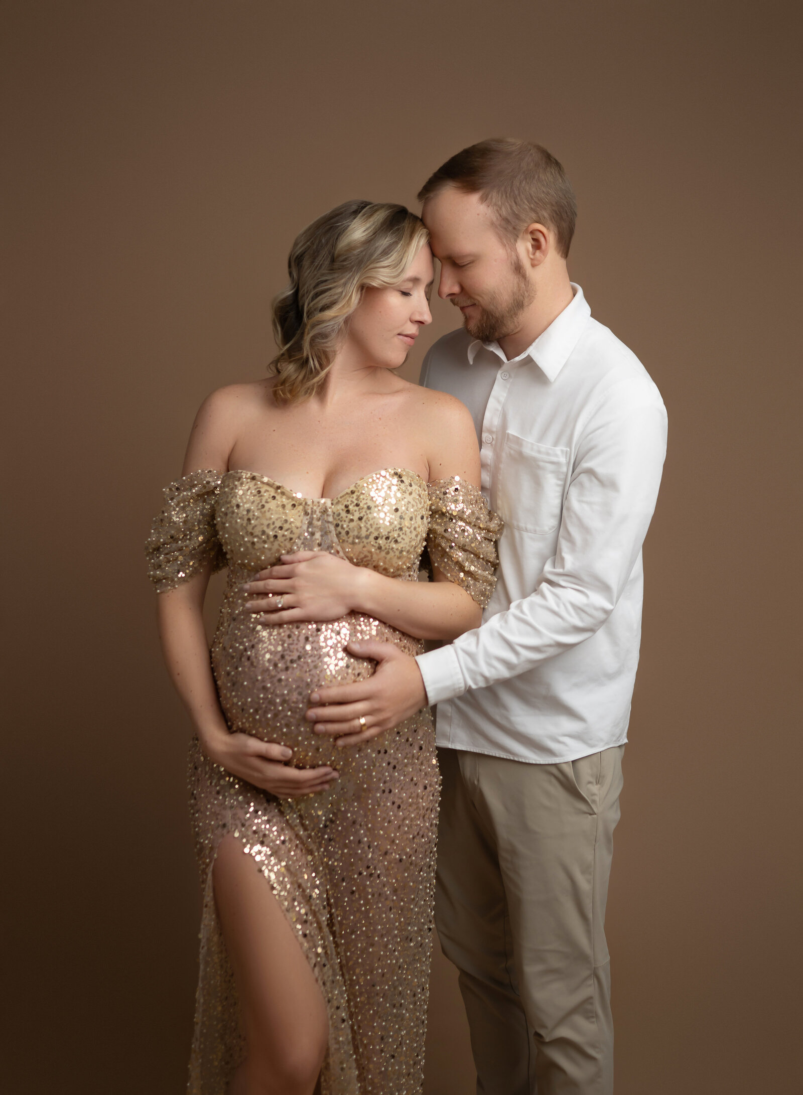 studio maternity photographer Atlanta