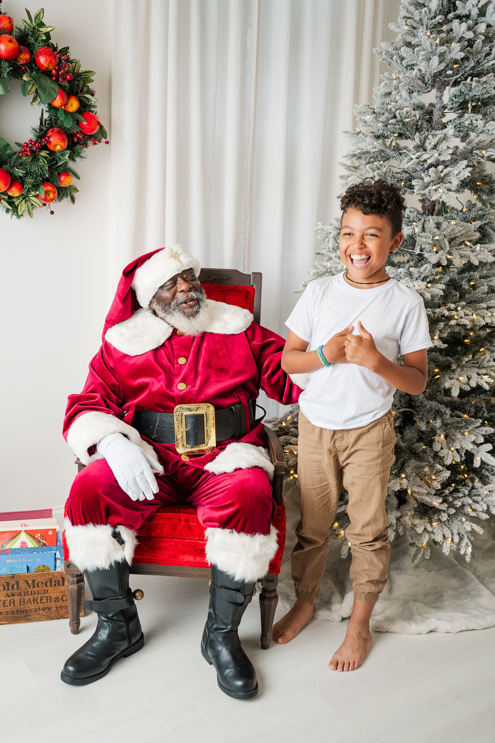 Santa-Shawn_Winston-Salem_NC_2025-10-5_18373