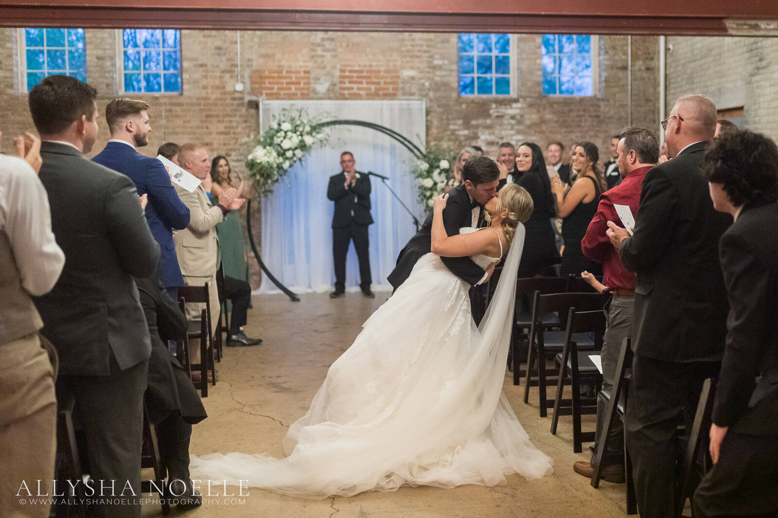 Wedding-at-The-Factory-on-Barclay-in-Milwaukee-0851