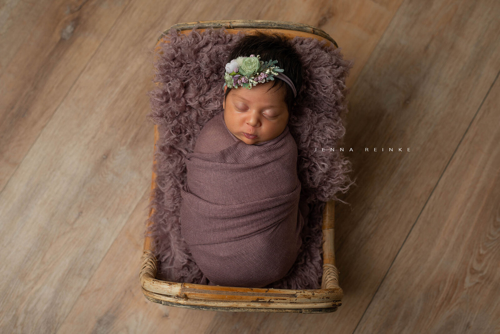 San-Antonio-Texas-Newborn-Girl-Photographer-Props