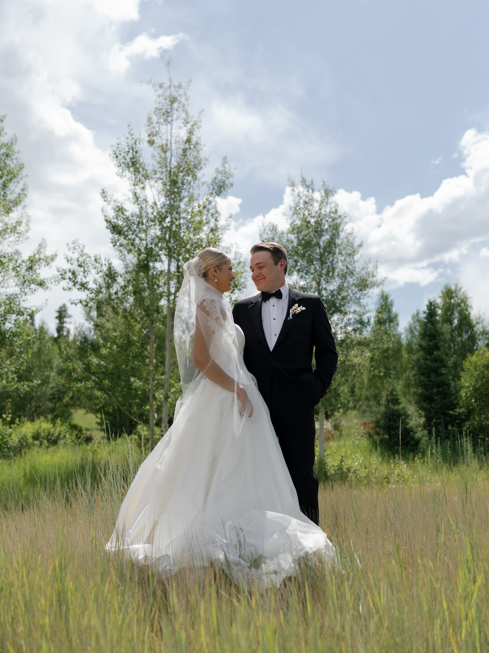 33-kelseycowley_weddingpreview_olivia&graydon