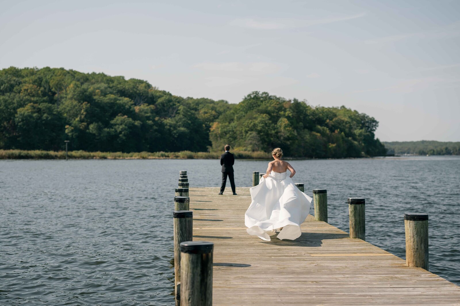 sherwood-forest-club-annaplois-waterfront-wedding-bailey-weddings©karenadixon-2024-391-3