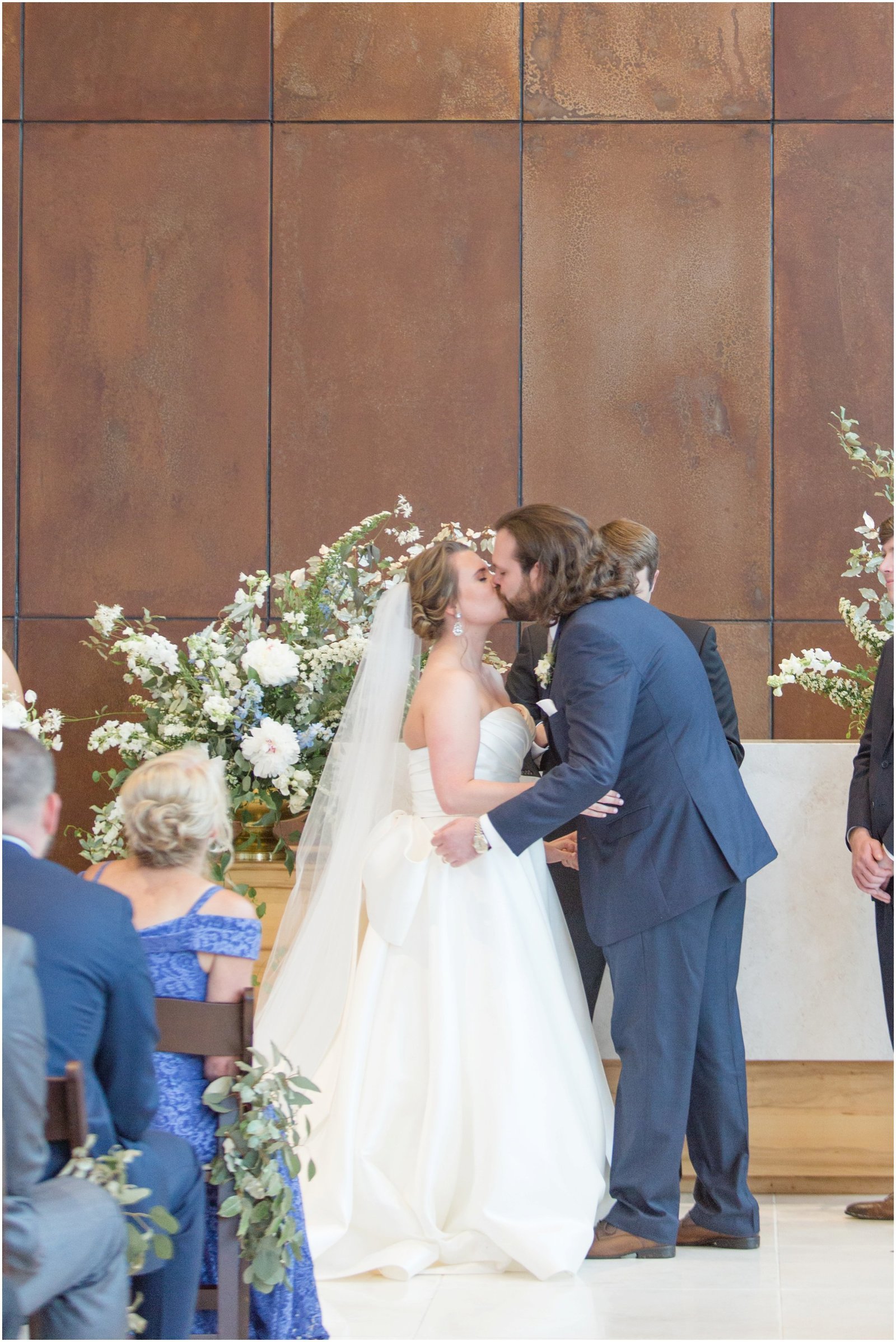 avenue-downtown-greenville-wedding_0353