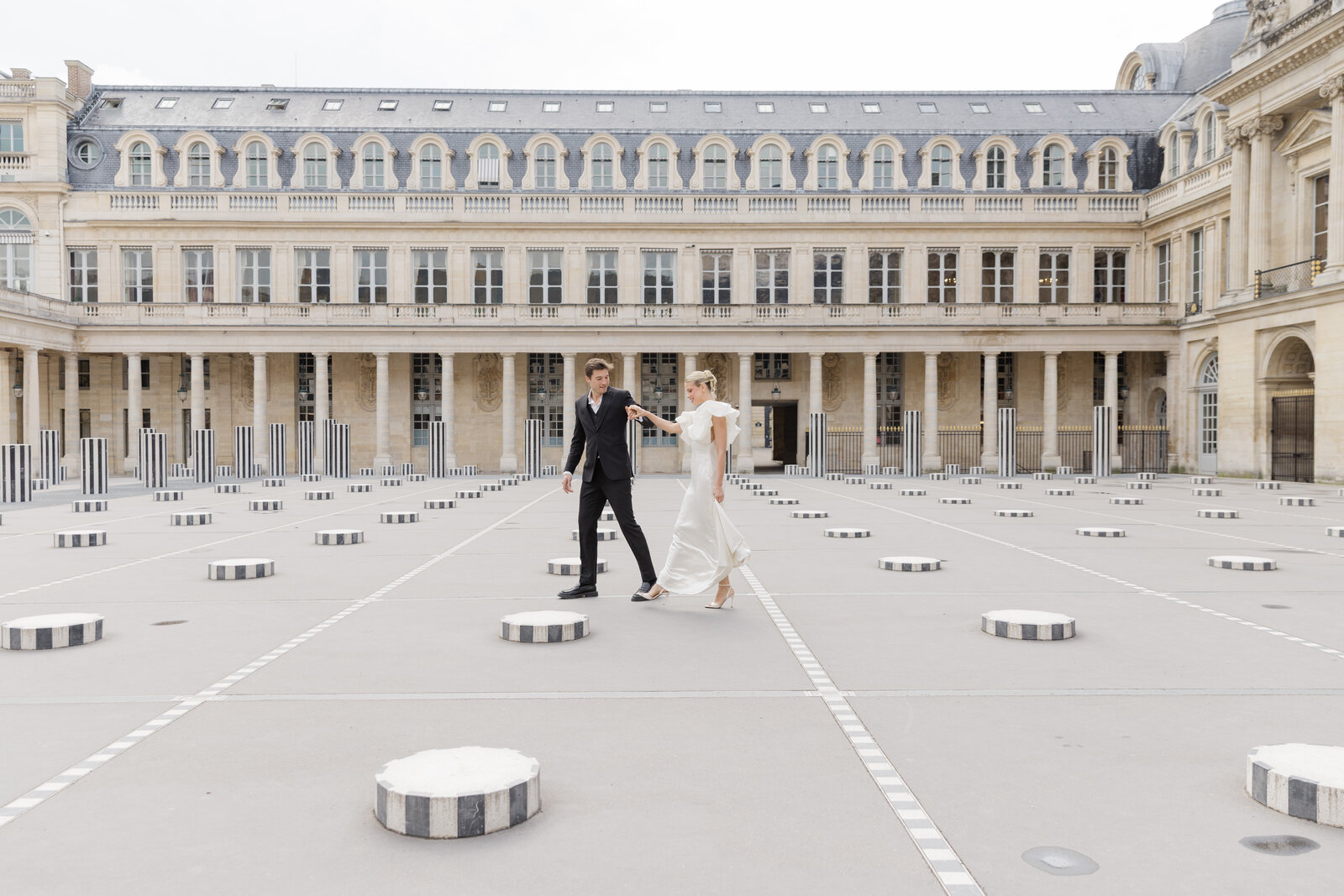 bride and groom portrait in Paris | Paris and Italy elegant wedding | luxury moment photography