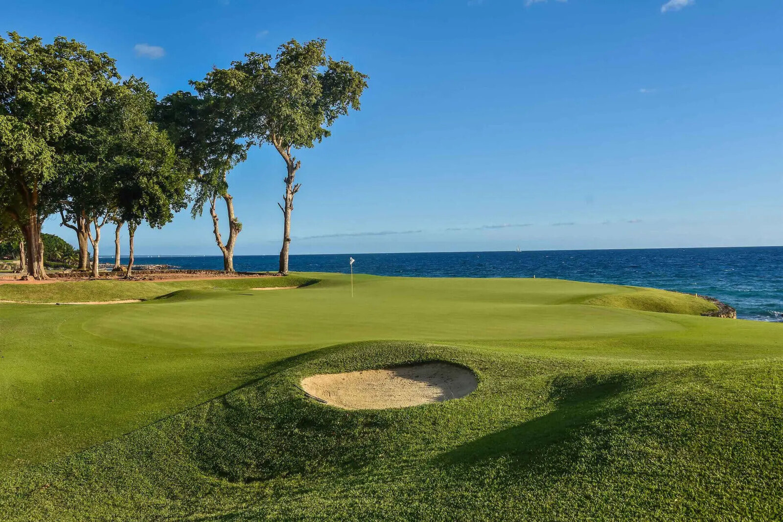 teeth-of-the-dog-golf-37