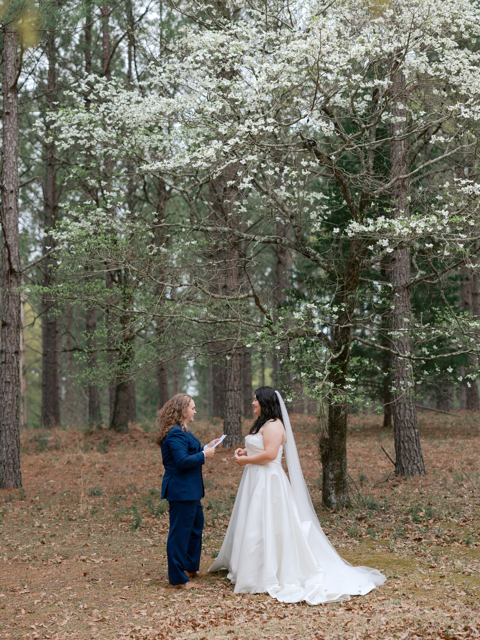 Destination wedding photographer serving the south Alabama travel photographer.