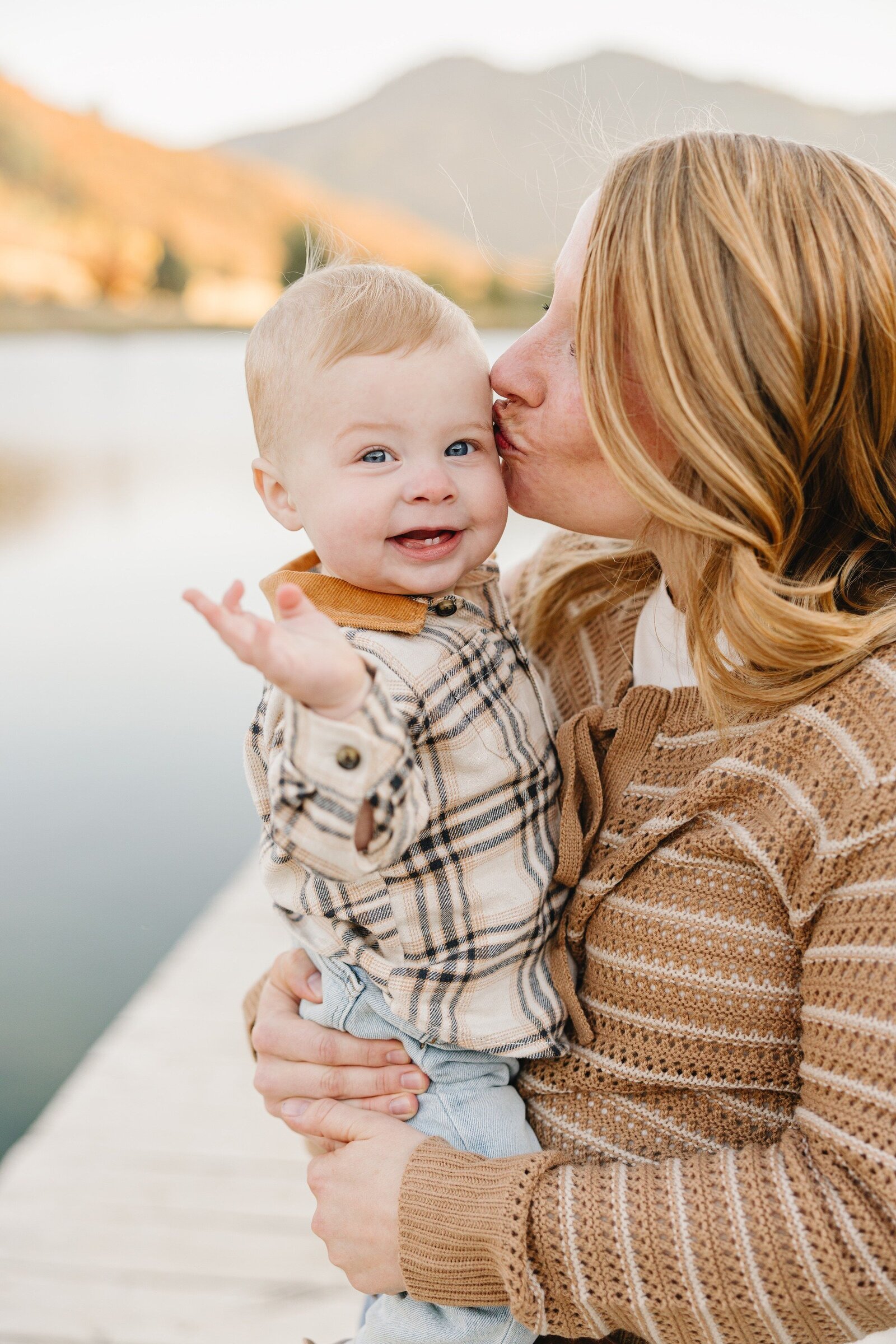 FAMILY REGIE ANN WITH KYLEE ANN STUDIOS0020
