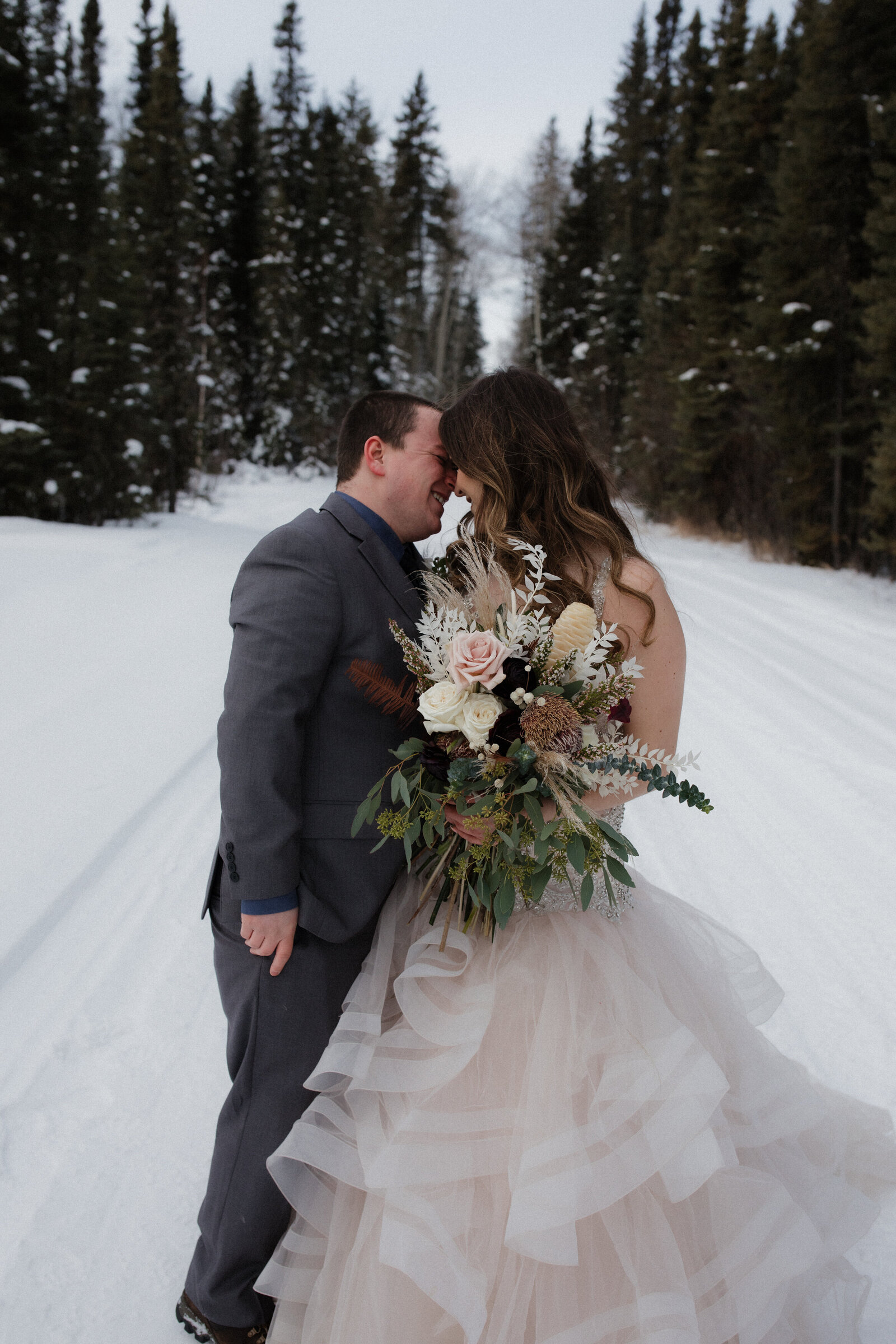 JB Photography - Alberta Romantic Winter Outdoor Elopement-11