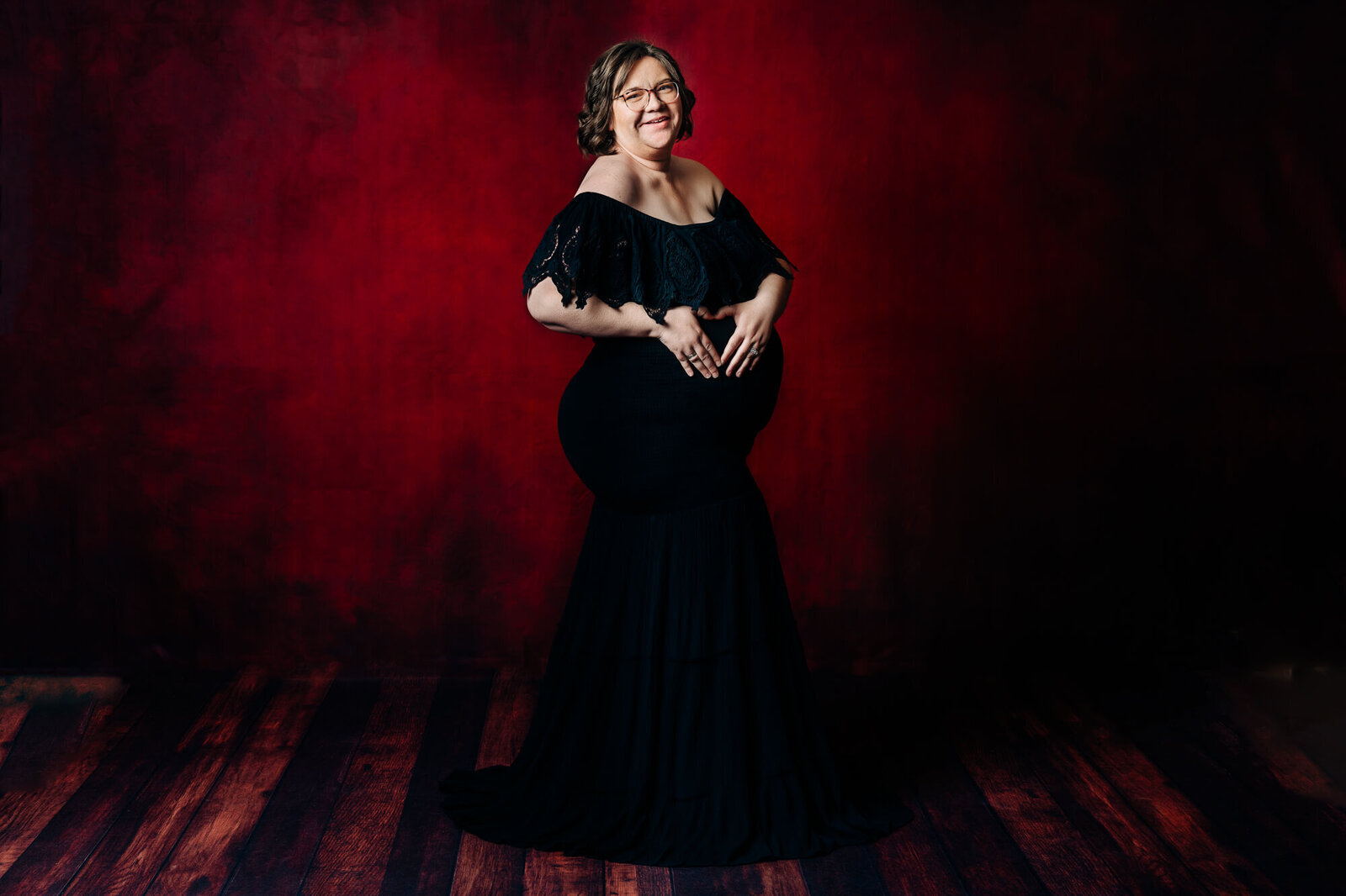 Prescott AZ maternity photography red and black theme