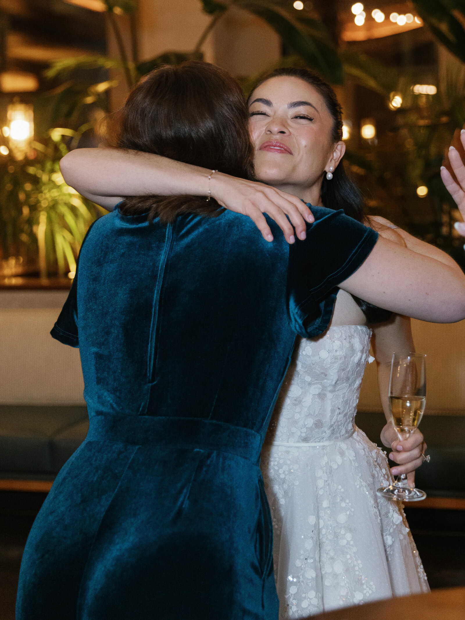 Chicago Wedding photographer Jennifer Campbell-Wedding at the Kimpton Gray Hotel-170