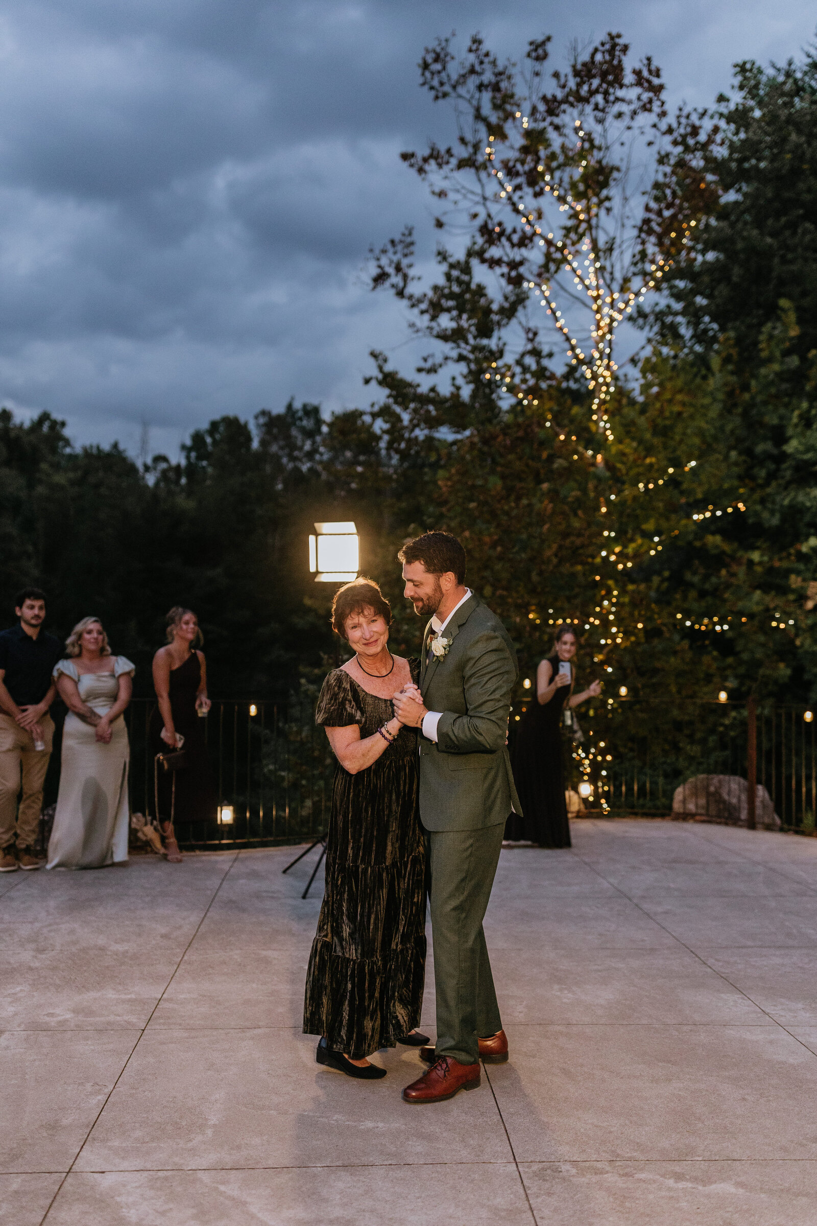 East-Tennessee-Wedding-Photographer-Videographer-Radiant-Mountain-Media-910