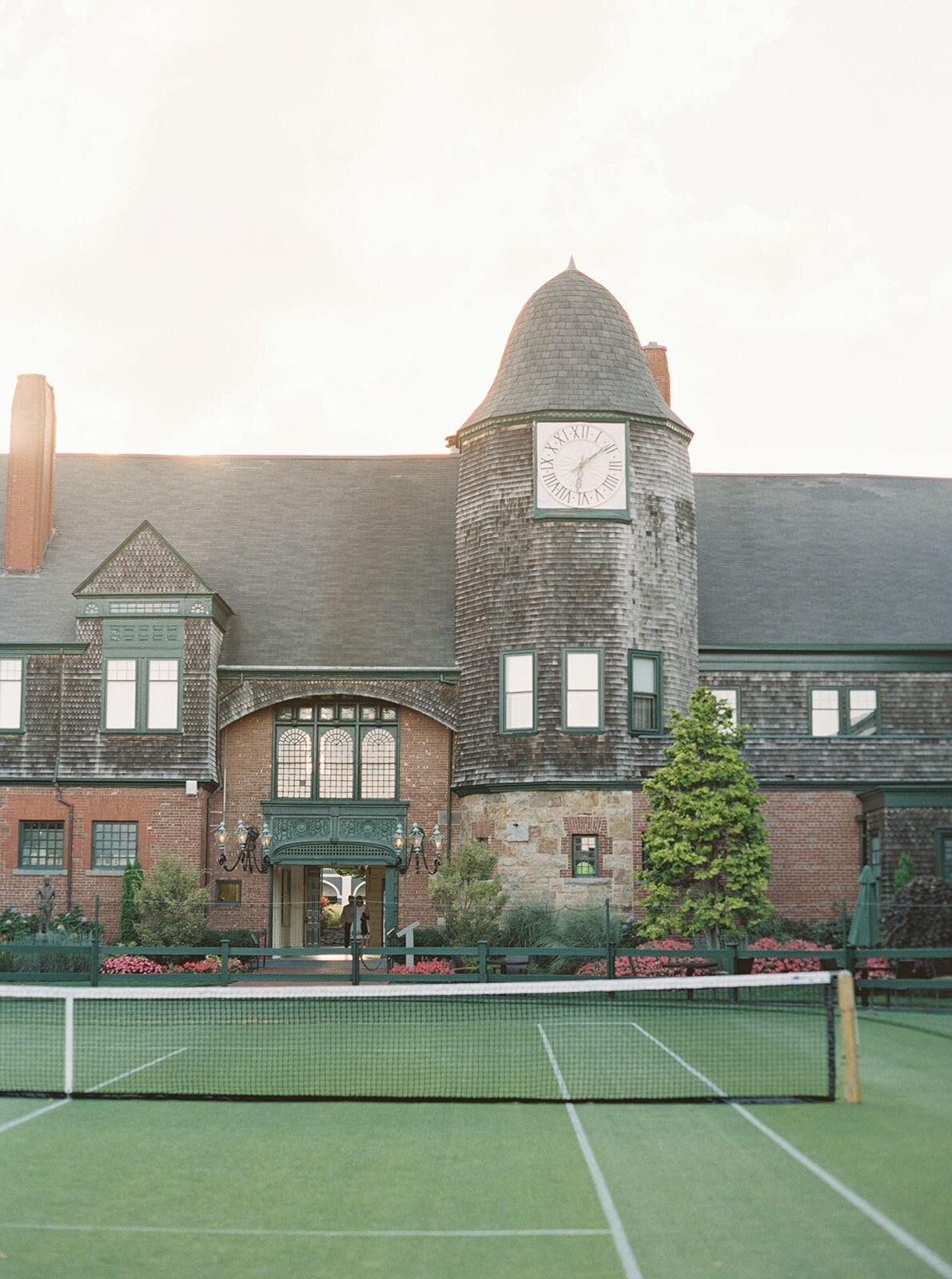 leila-james-events-newport-rhode-island-luxury-wedding-planner-International-tennis-hall-of-fame-rehearsal-dinner-wedding-coastal-wedding-photographer-emily-march-payne-SamuelsRehearsal_020 copy