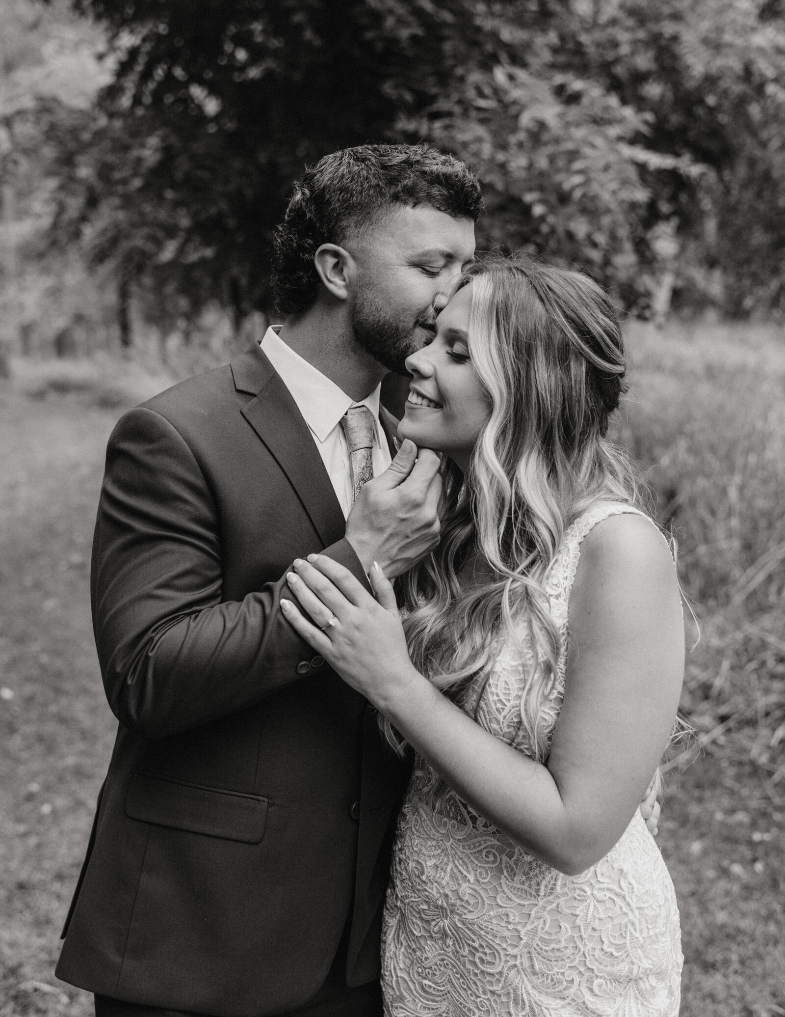 The-Lockstone-Albion-New-York-Wedding-Brittany-Ford-Photography-Batavia-New-York-Wedding-Photographer-ajkymberlee-blog-35