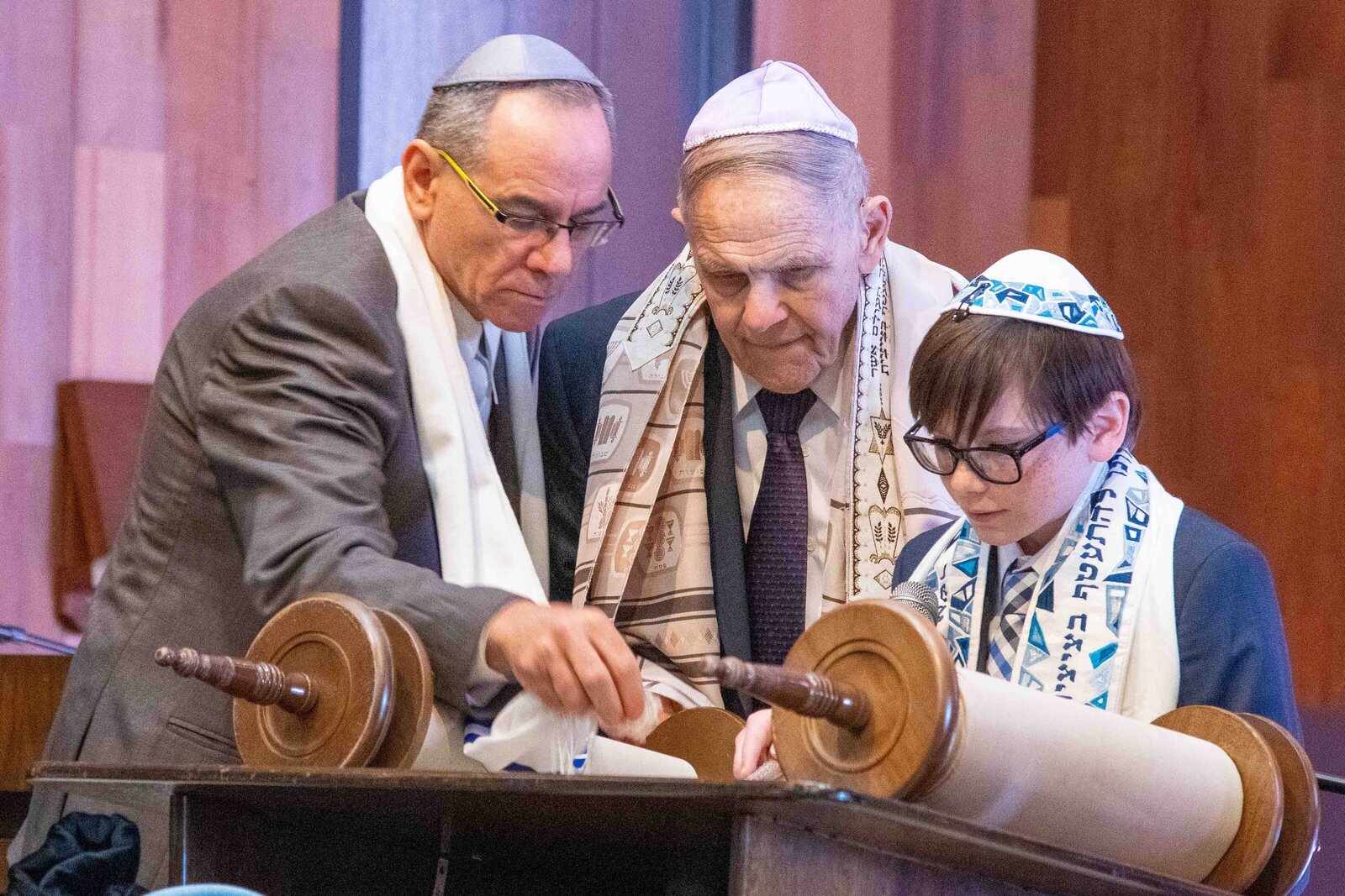 Maria-McCarthy-Photography-Bar-Mitzvah-reading-Torah