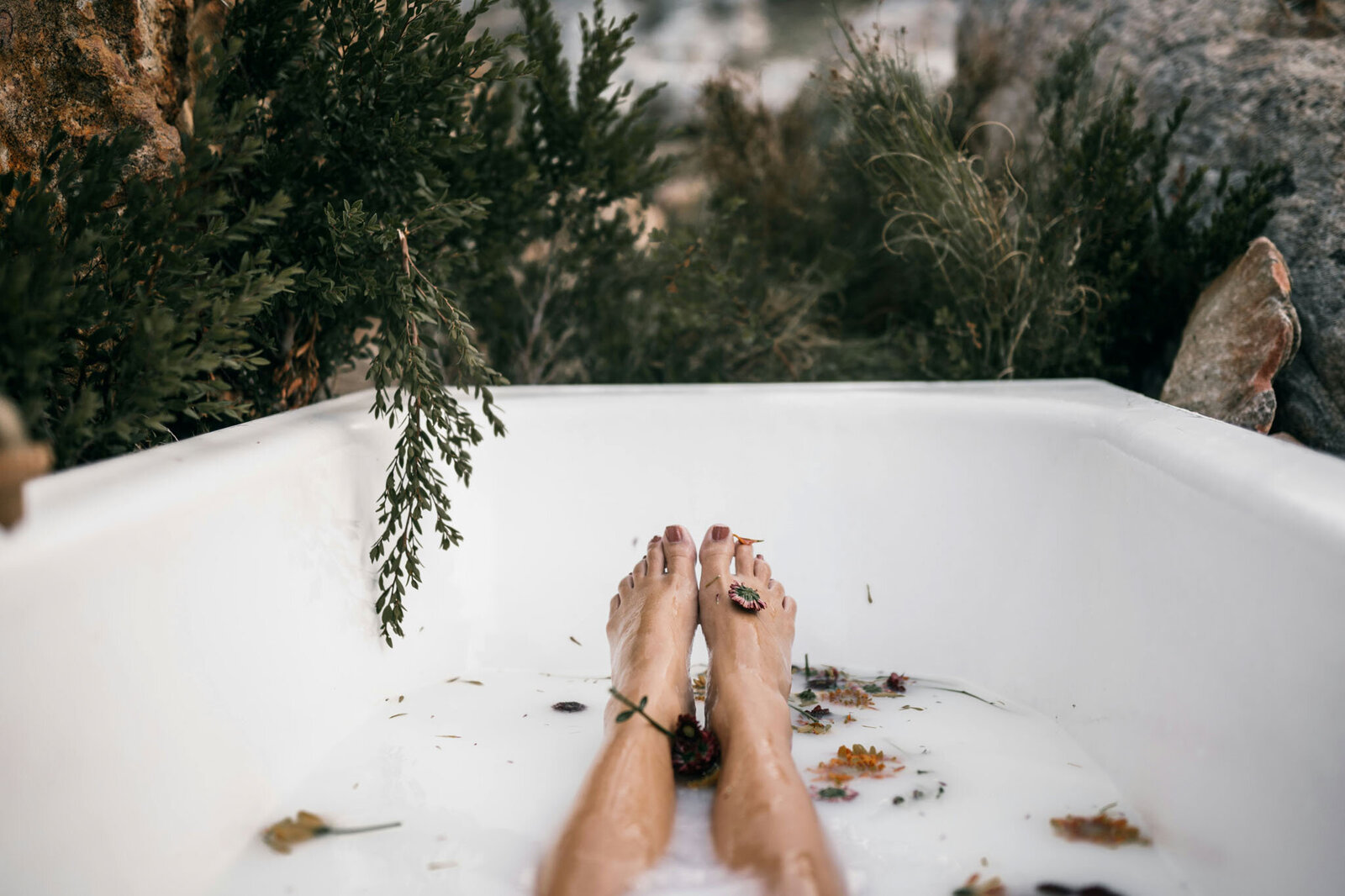 Spiritual-bathing-with-nature-at-Havenwyld