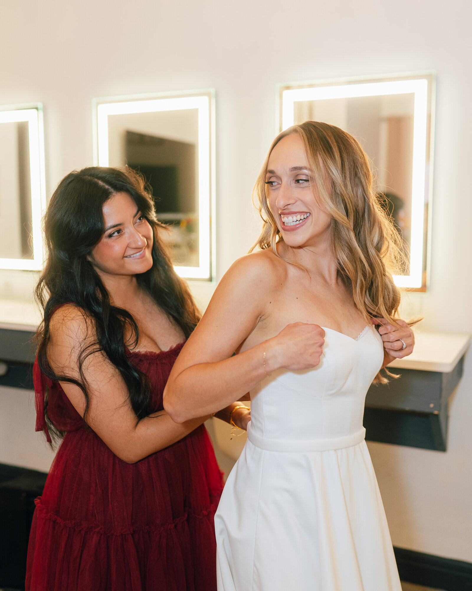 Saenz The Farmhouse KC Event Venue Wedding55