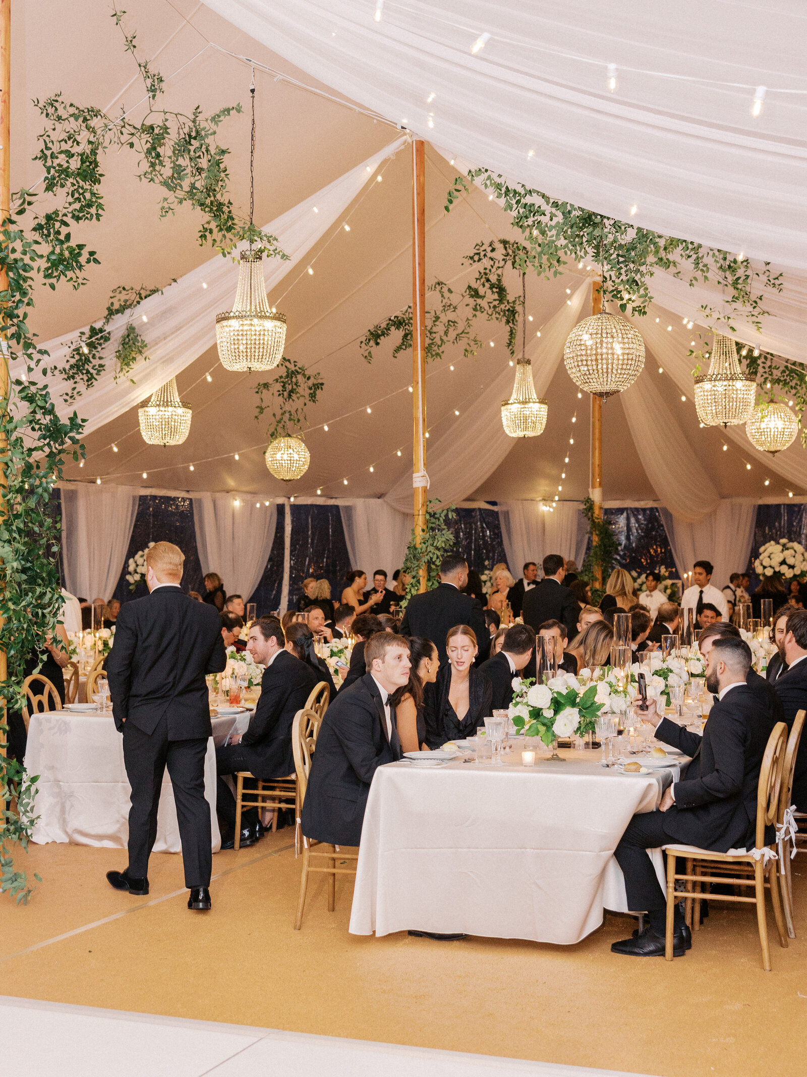 Riverside Yacht Club Ez-Occasions7