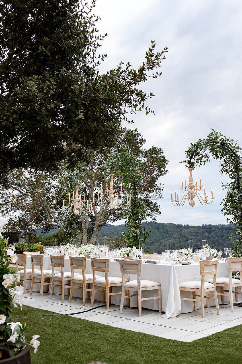 intimate-luxury-backyard-wedding-37