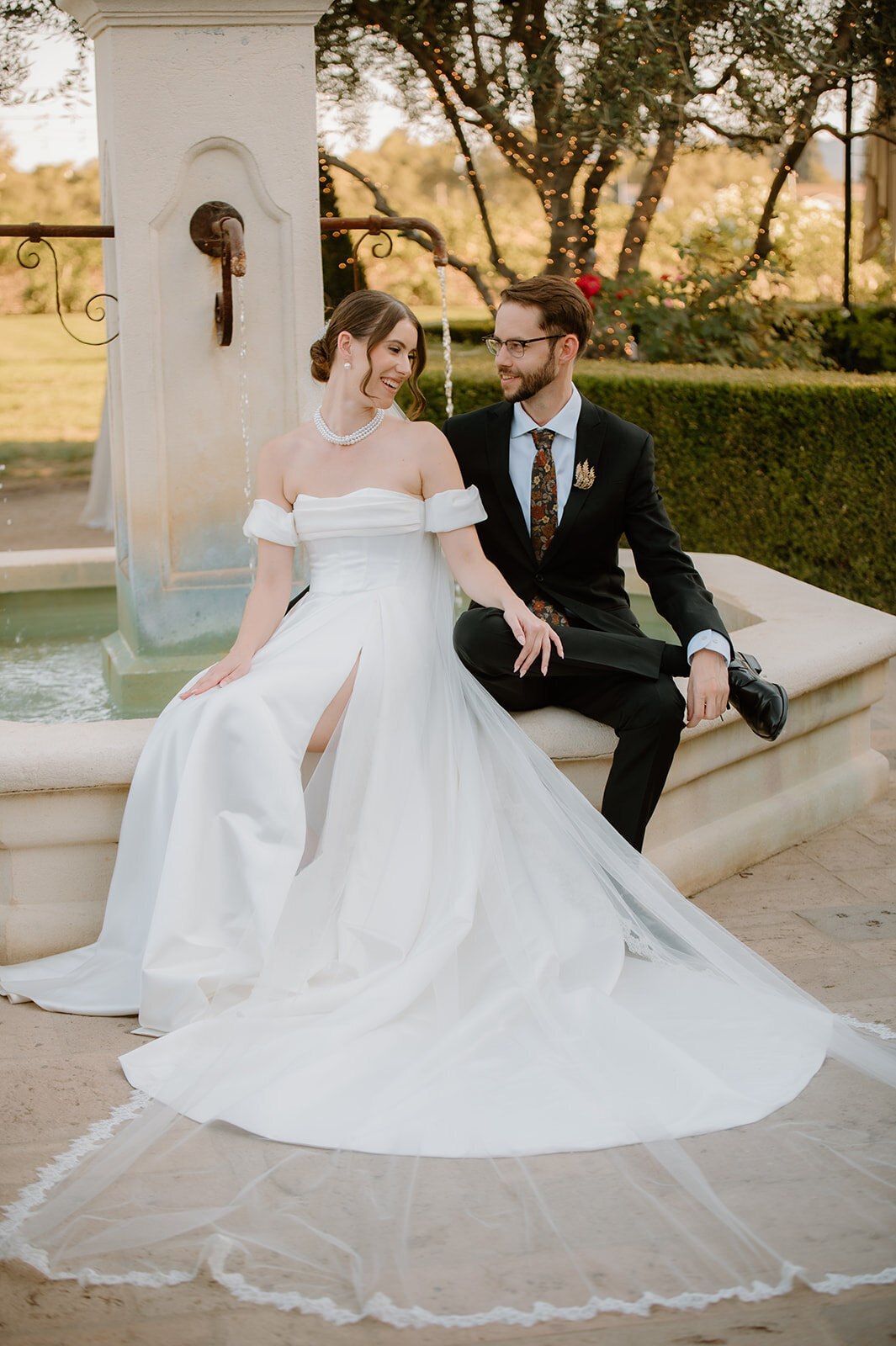 077_First-look_V.Sattui-Winery-wedding_VUJ_2272_websize