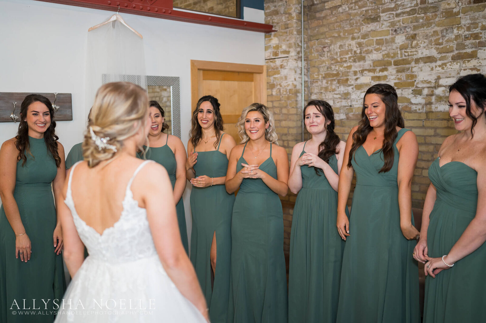 Wedding-at-The-Factory-on-Barclay-in-Milwaukee-0109