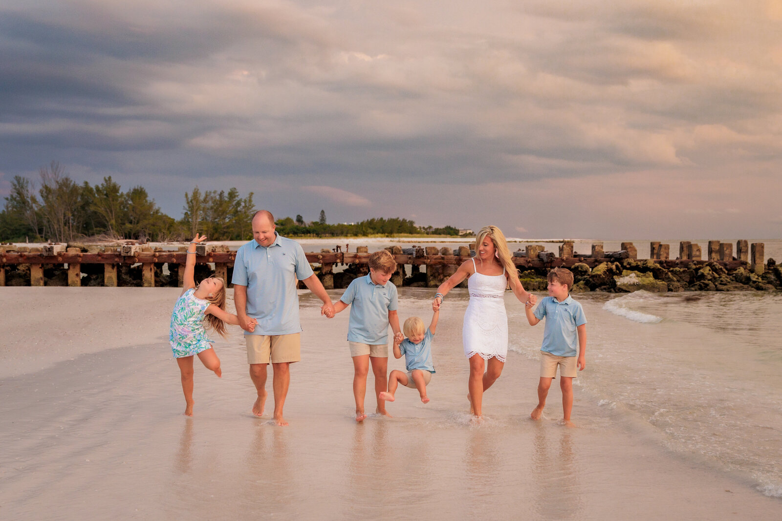 Destination AMI Family Photographer--3