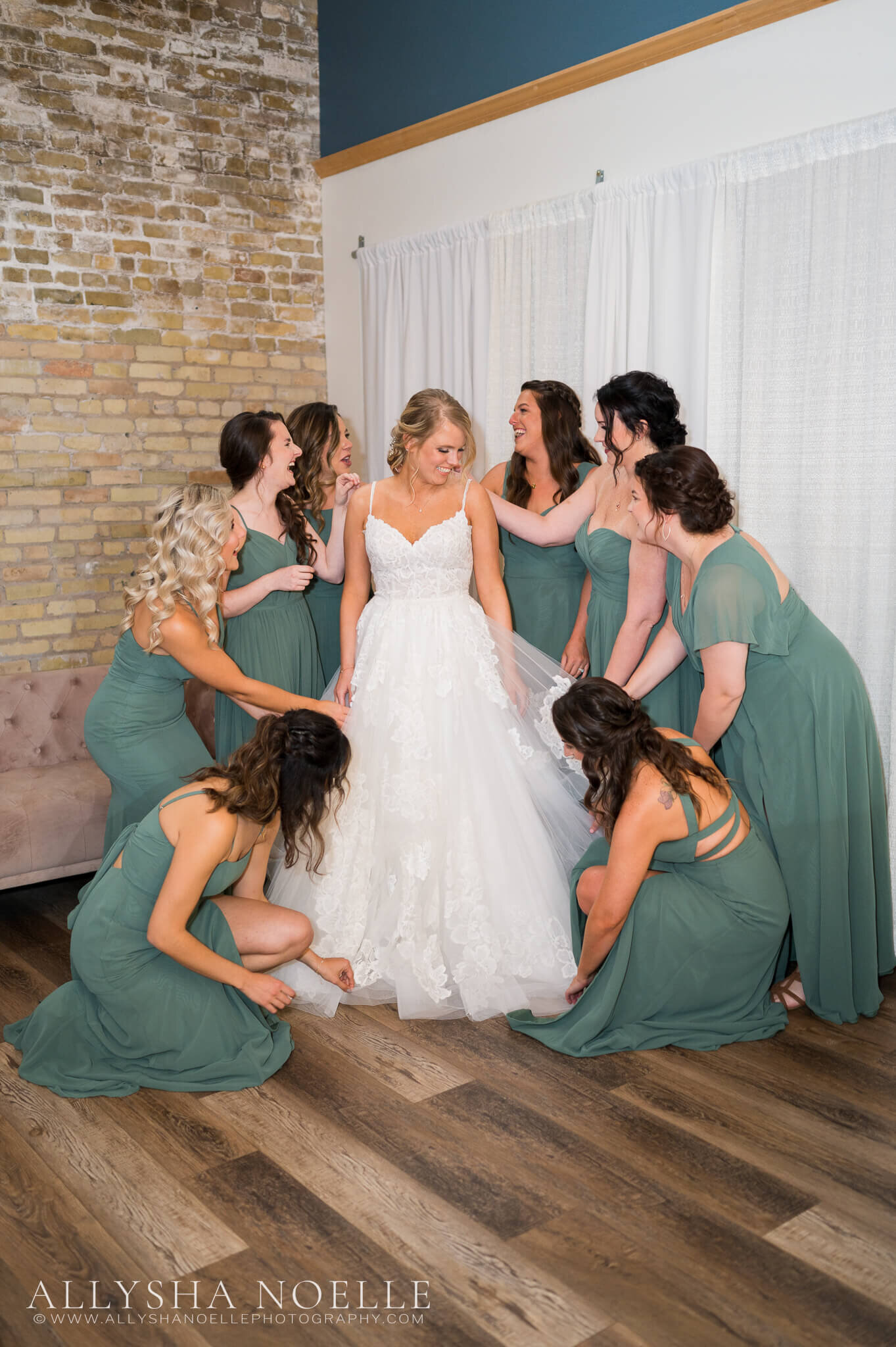 Wedding-at-The-Factory-on-Barclay-in-Milwaukee-0117