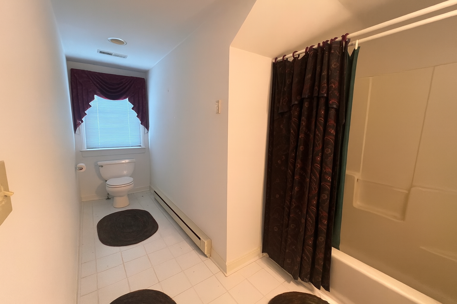 guest apt bathroom