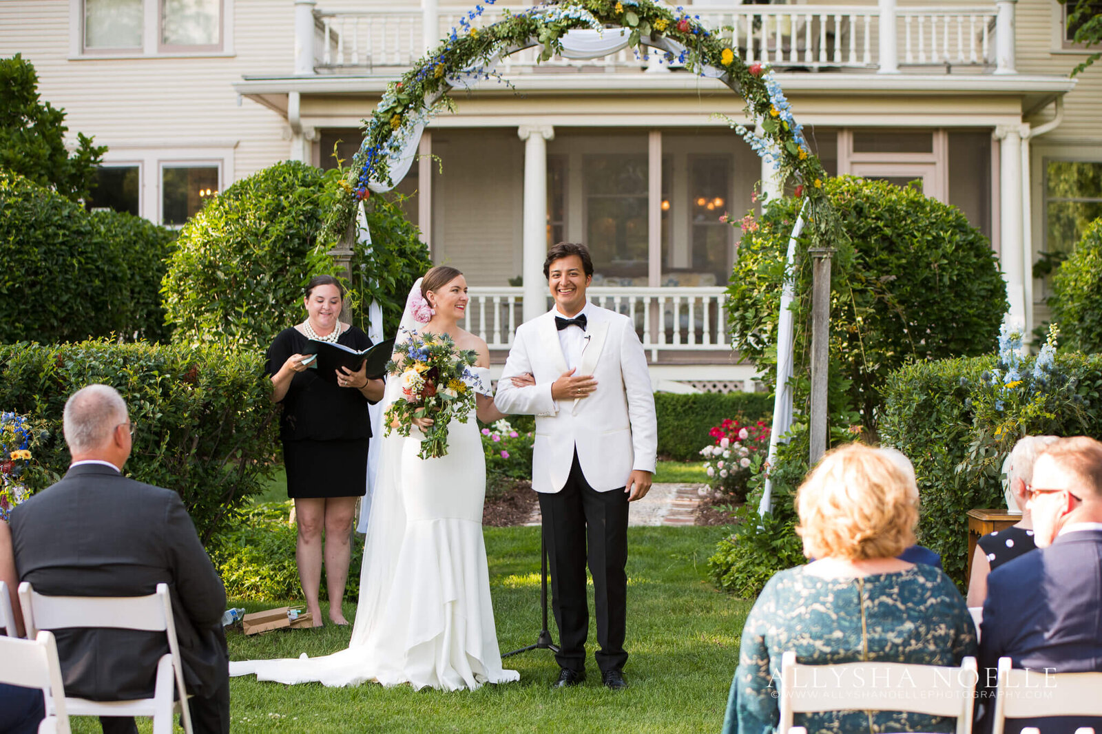 Wedding-at-Halverson-House-1001