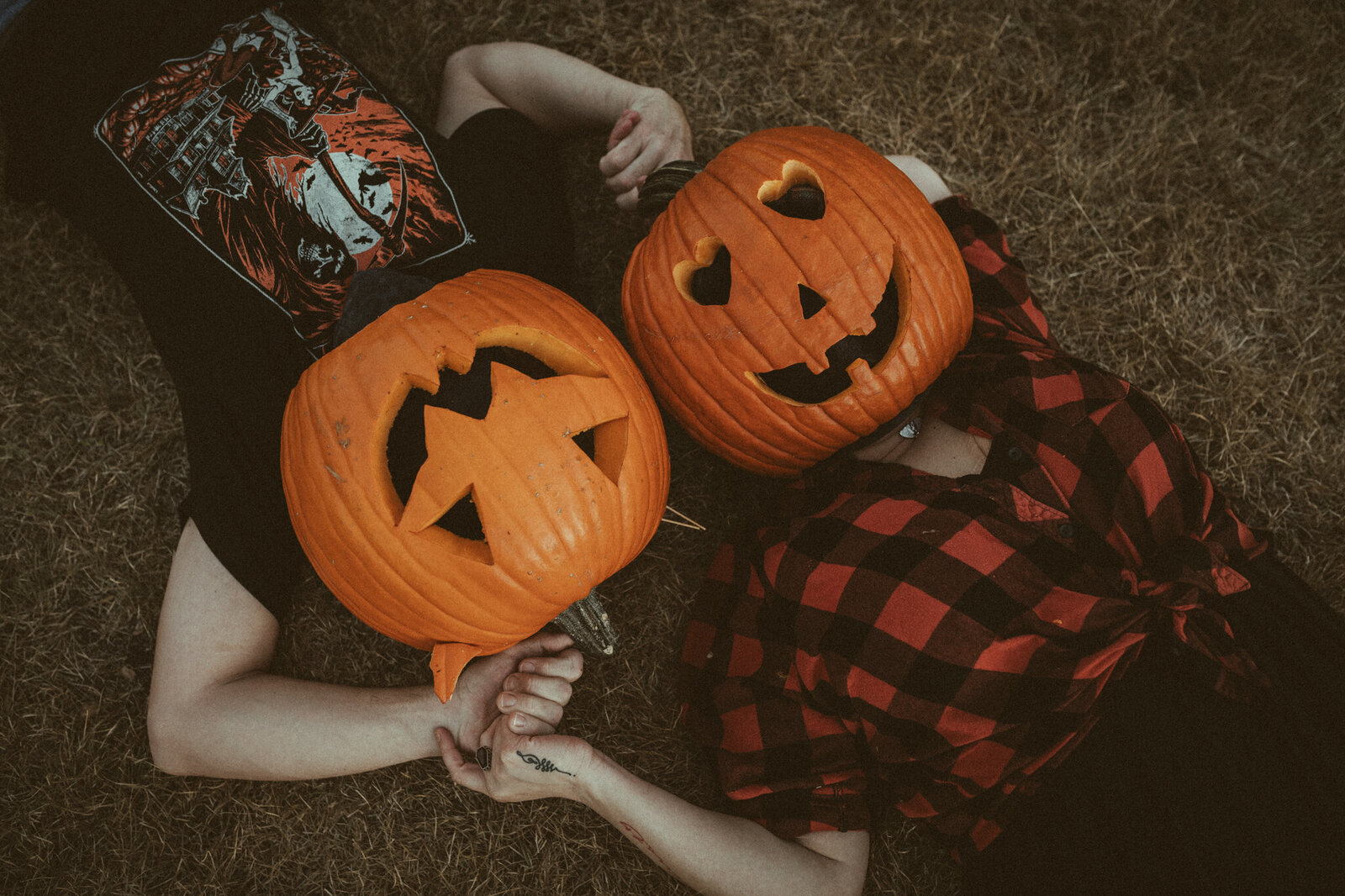 Spooky Pumpkin Head Couple Photoshoot (133)