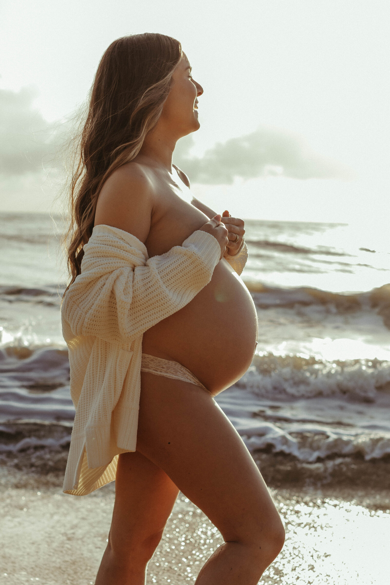 cairns maternity photographer