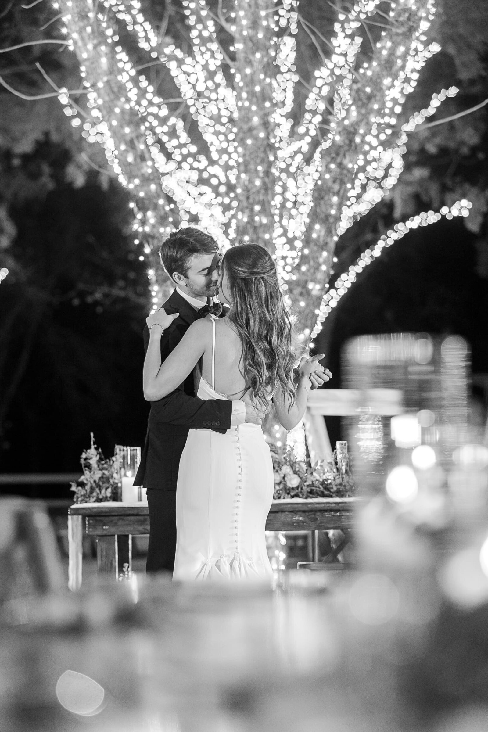 Phoenix-Wedding-Photographer-and-Videographer-Venue-at-the-Grove-WoodWed-1799