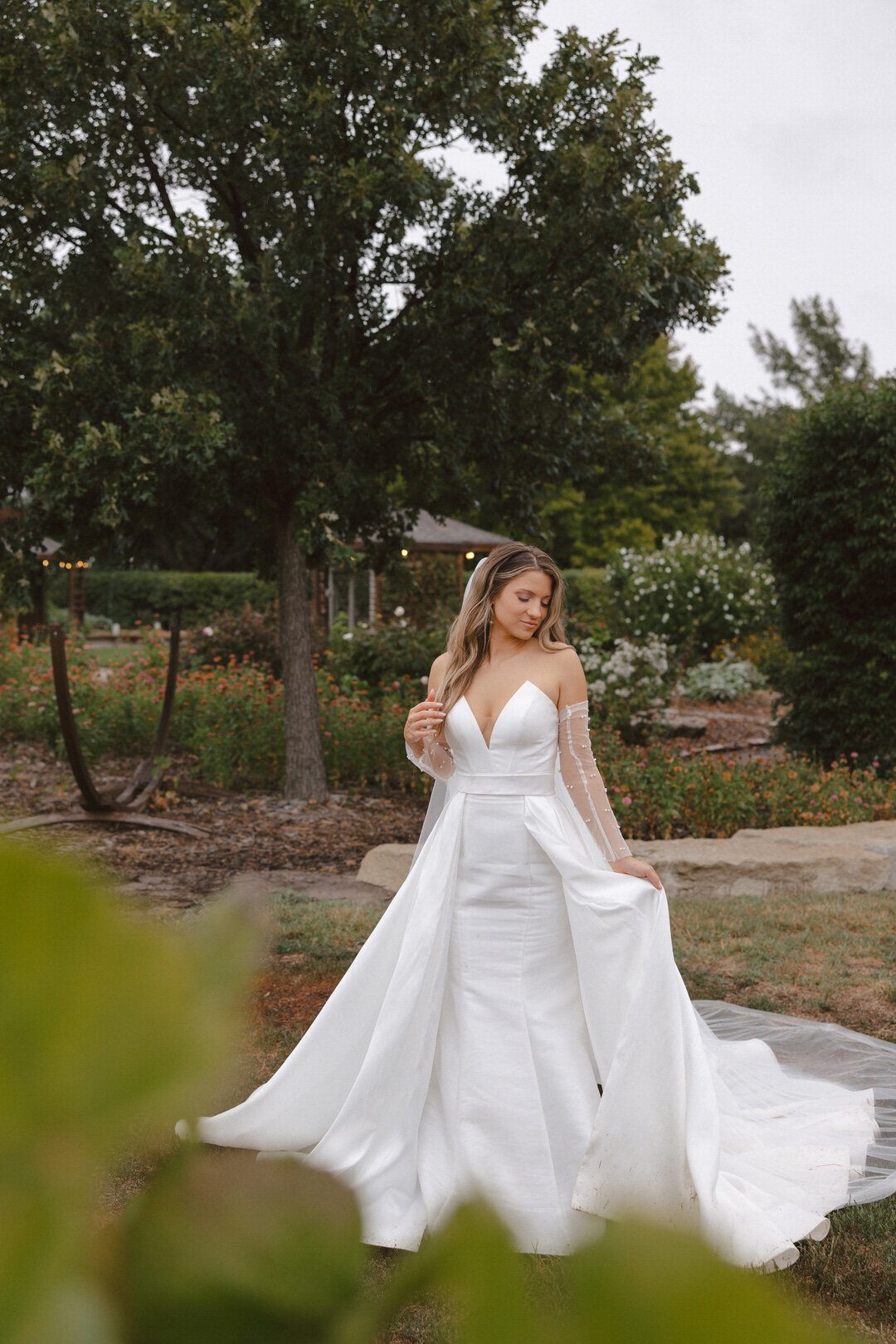 reuben-wedding-teasers-prairie-hill-vineyard-kayxbee-45