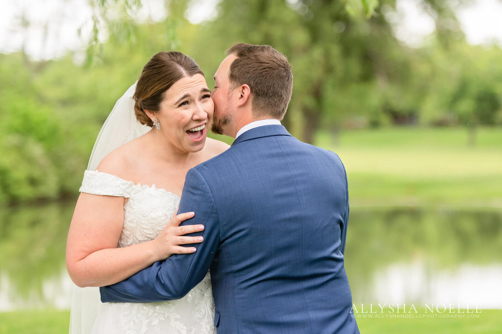 Wedding-at-River-Club-of-Mequon-421