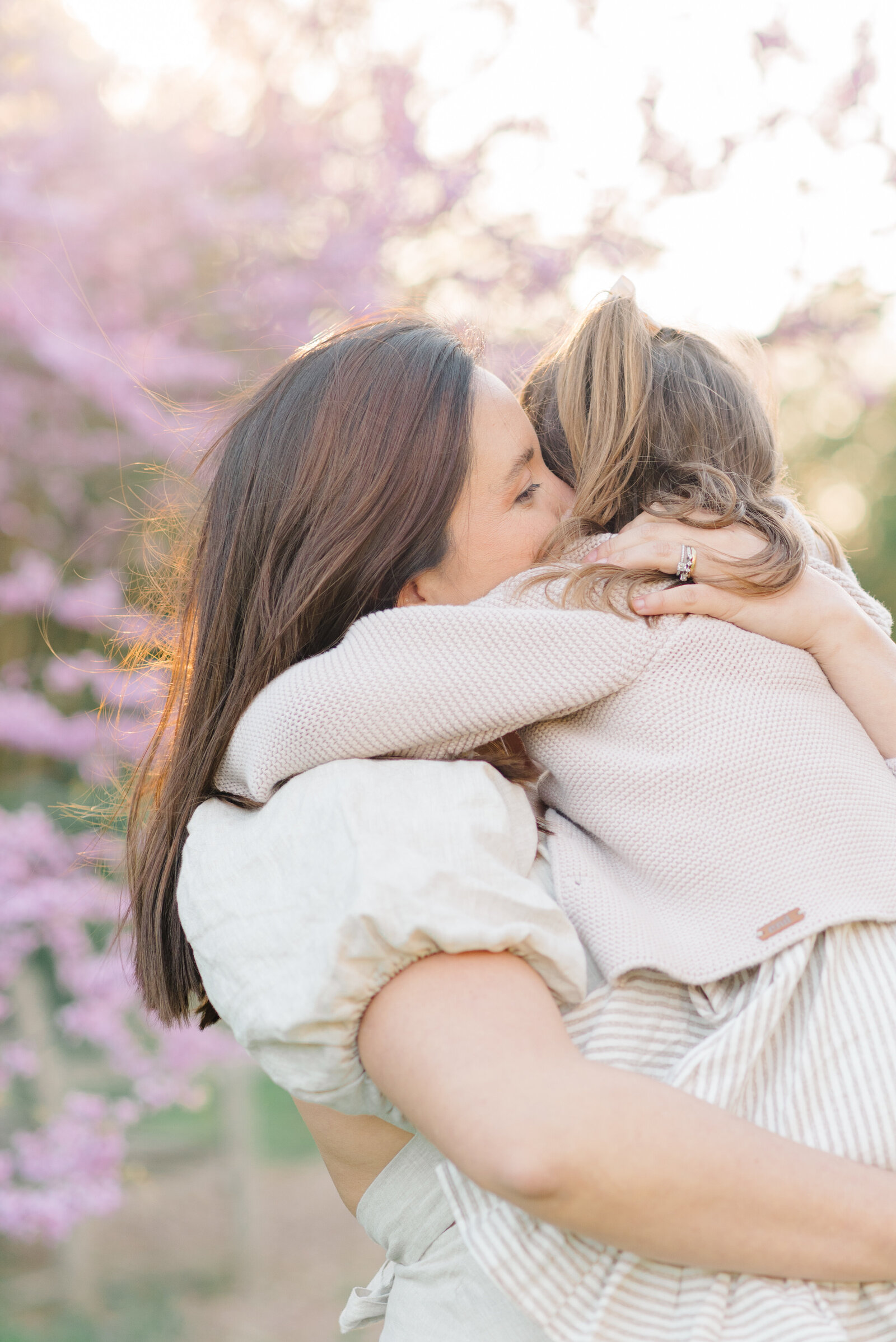 mom-and-daughter-hugging-portrait