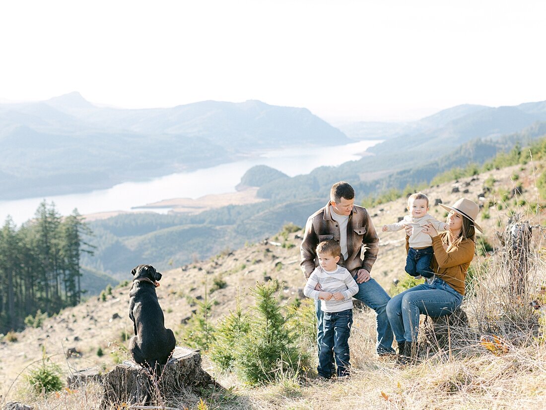 Mountain-top-family-photo-session-625