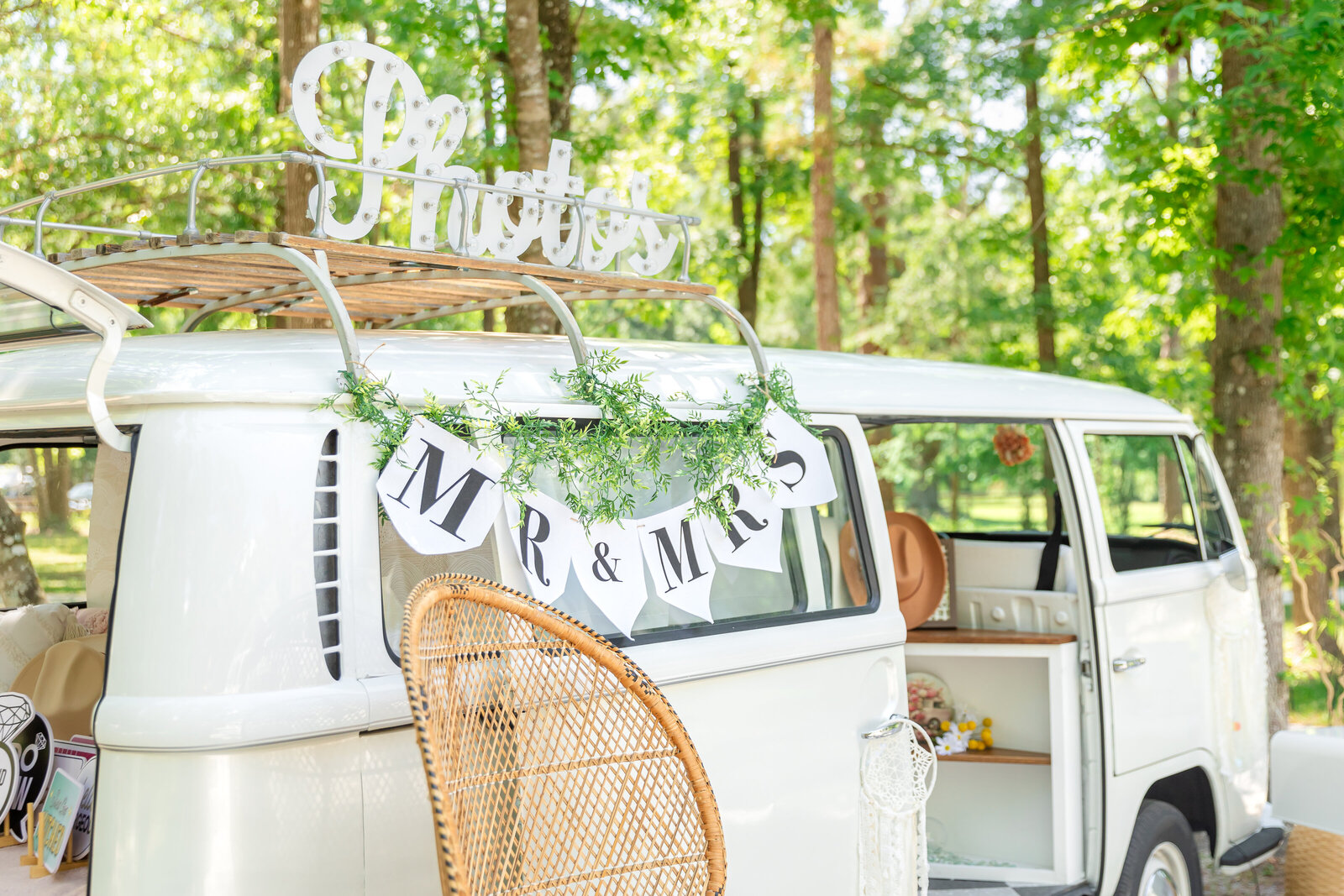 VW-BUS-tampa-photo-booth-bus-weddings-florida-weddings-wedding-venues-wedding-photo-booth-florida-photo-booth-bus23
